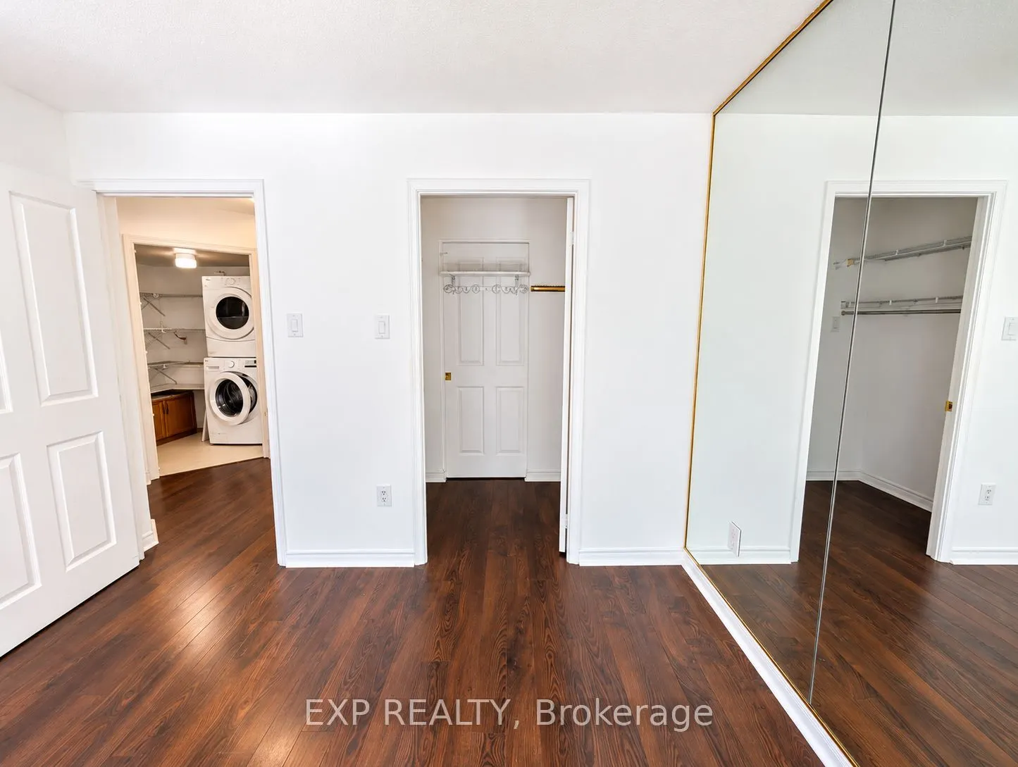 7250 Yonge Street #206