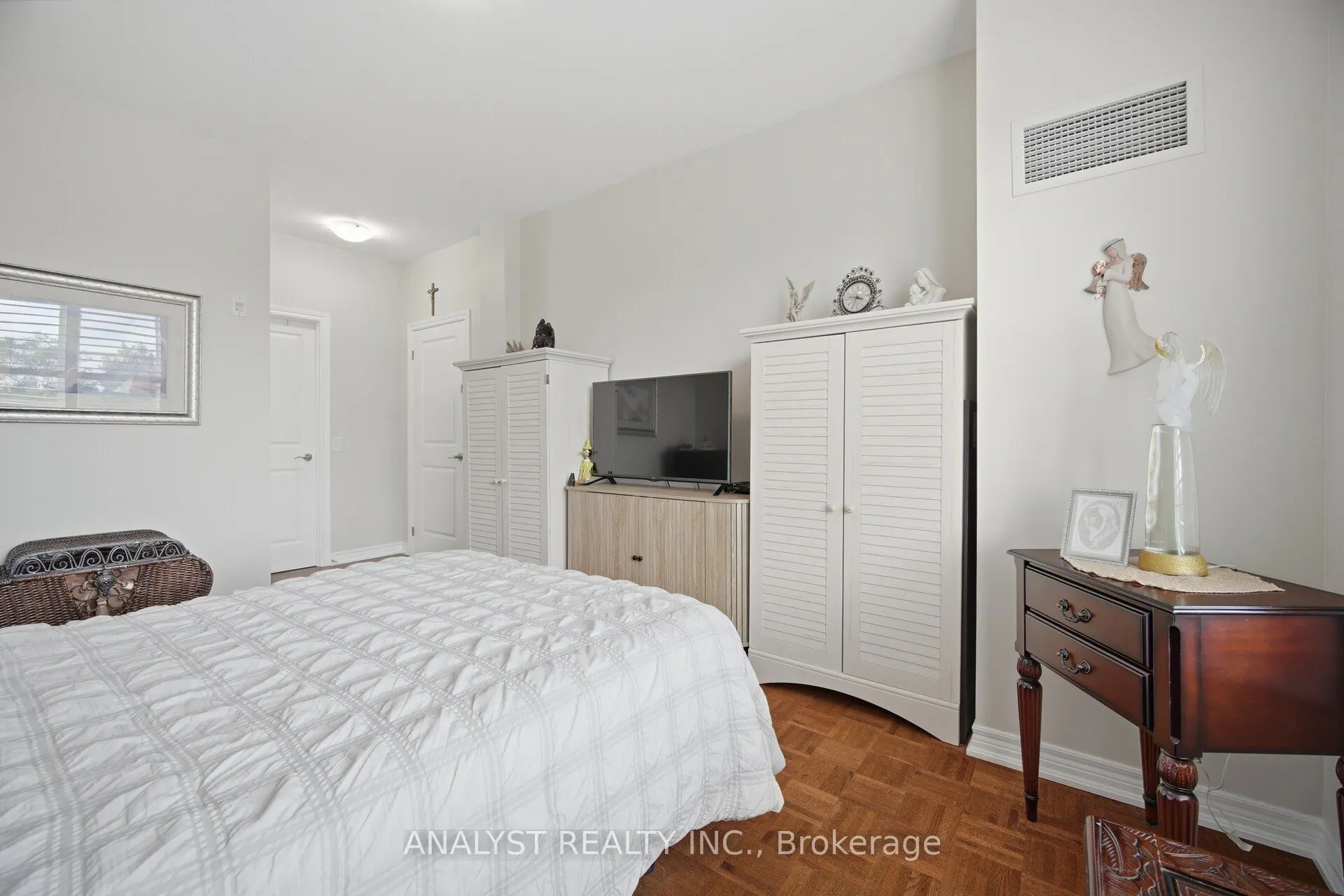 9519 Keele Street #221