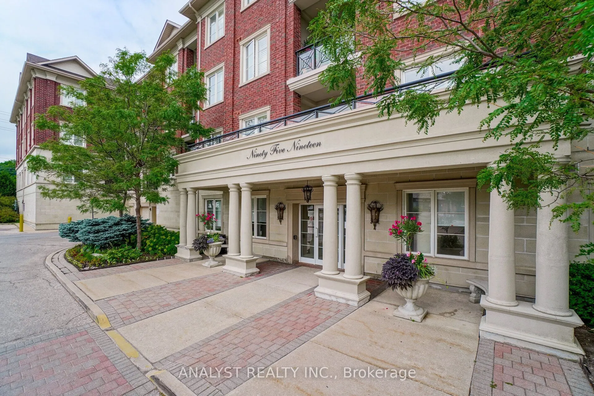 9519 Keele Street #221