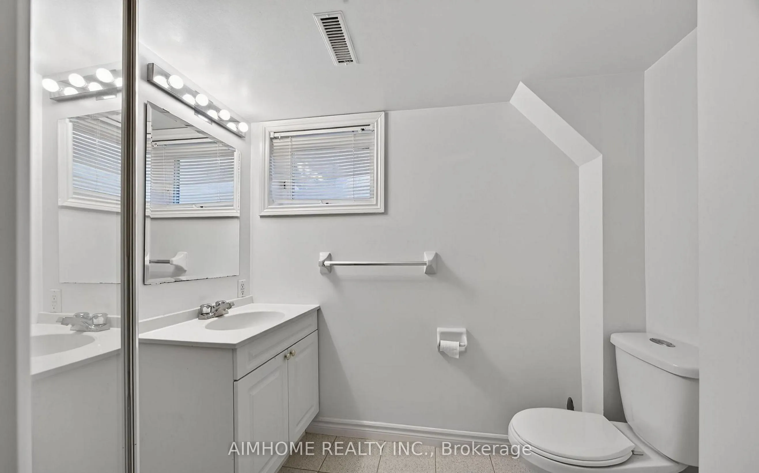 764 Botany Hill(Lower Unit) Crescent