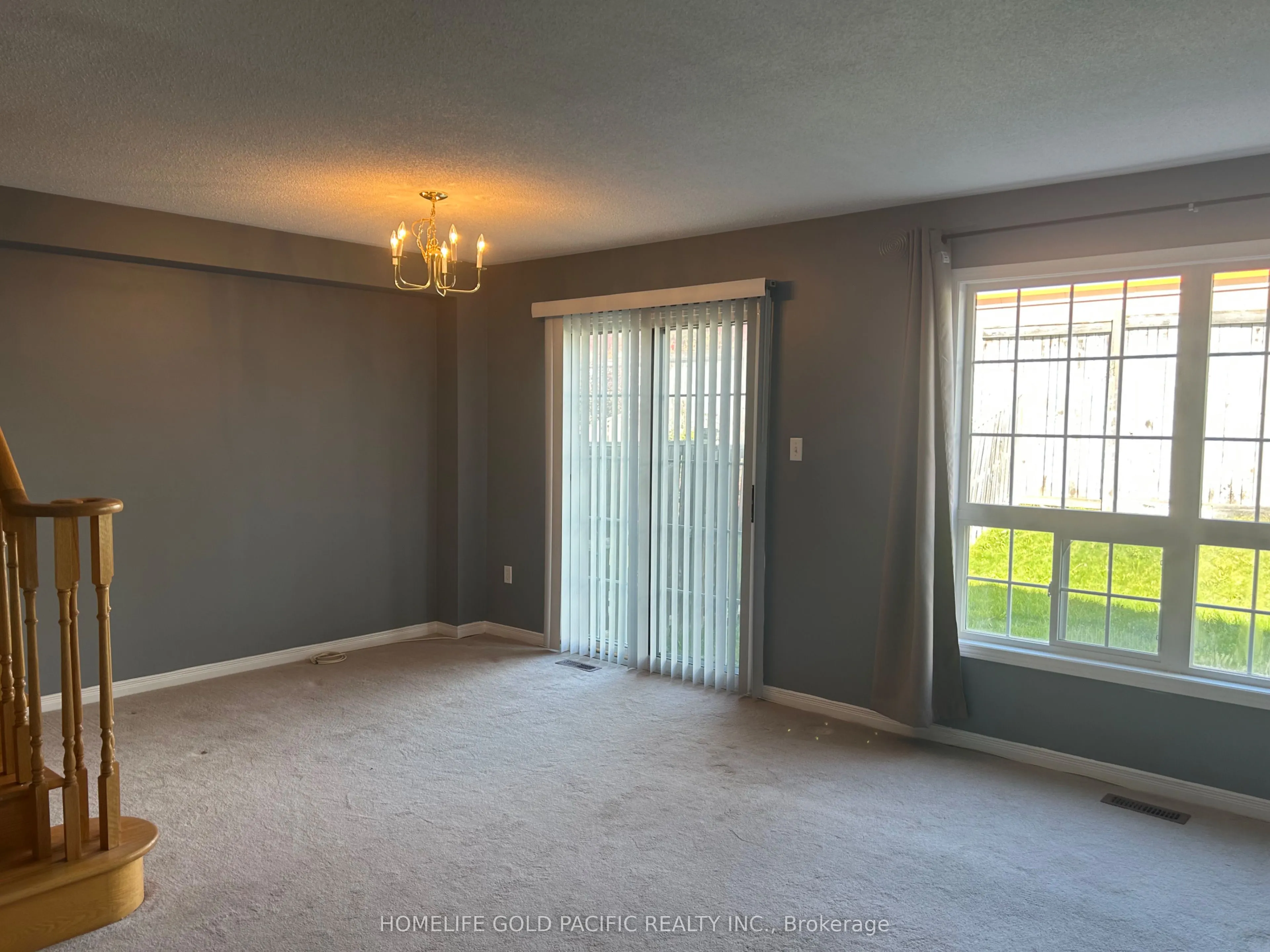 219 Hammersly Boulevard
