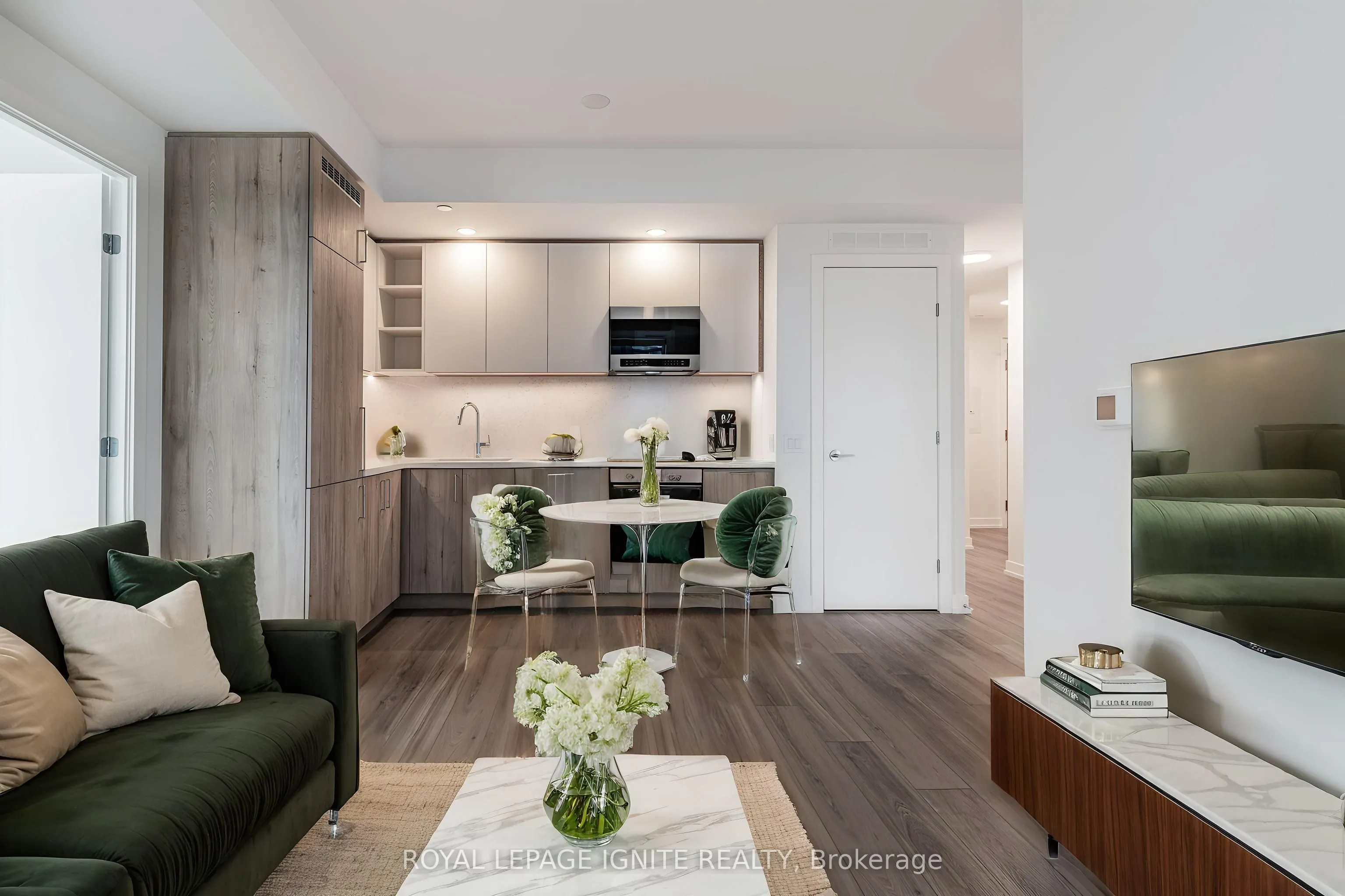 5 Meadowdale Road #2208