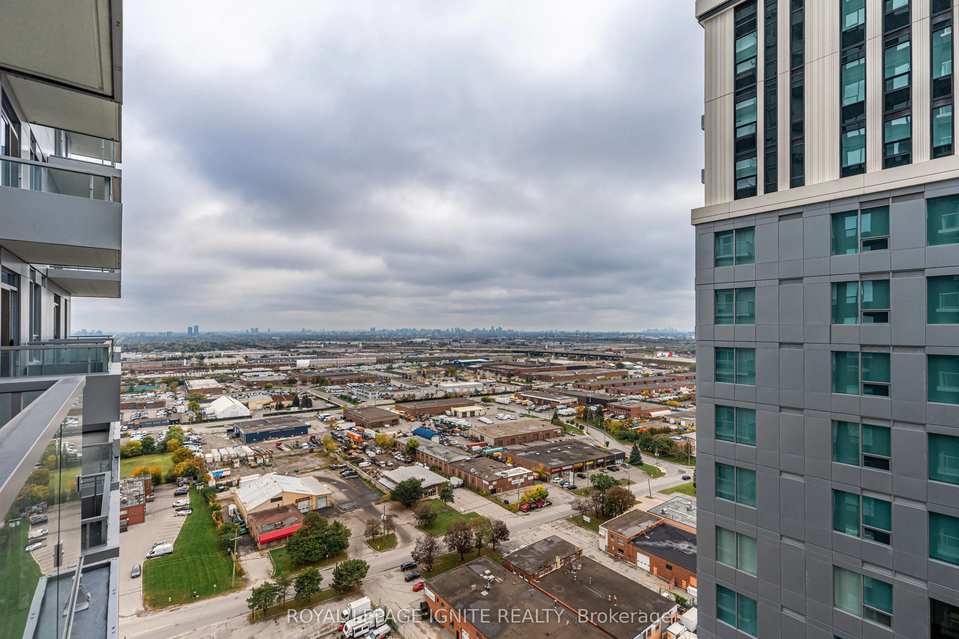 5 Meadowdale Road #2208