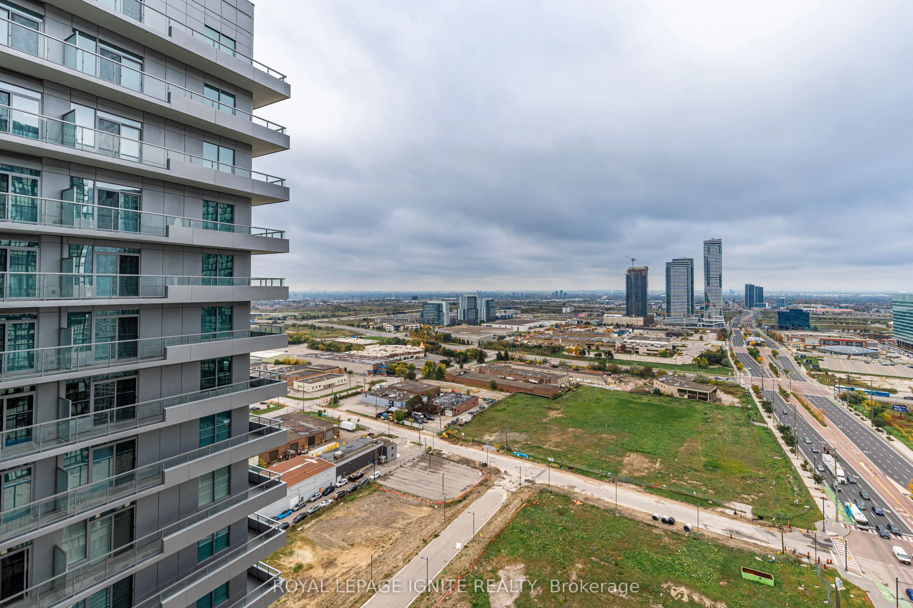 5 Meadowdale Road #2208