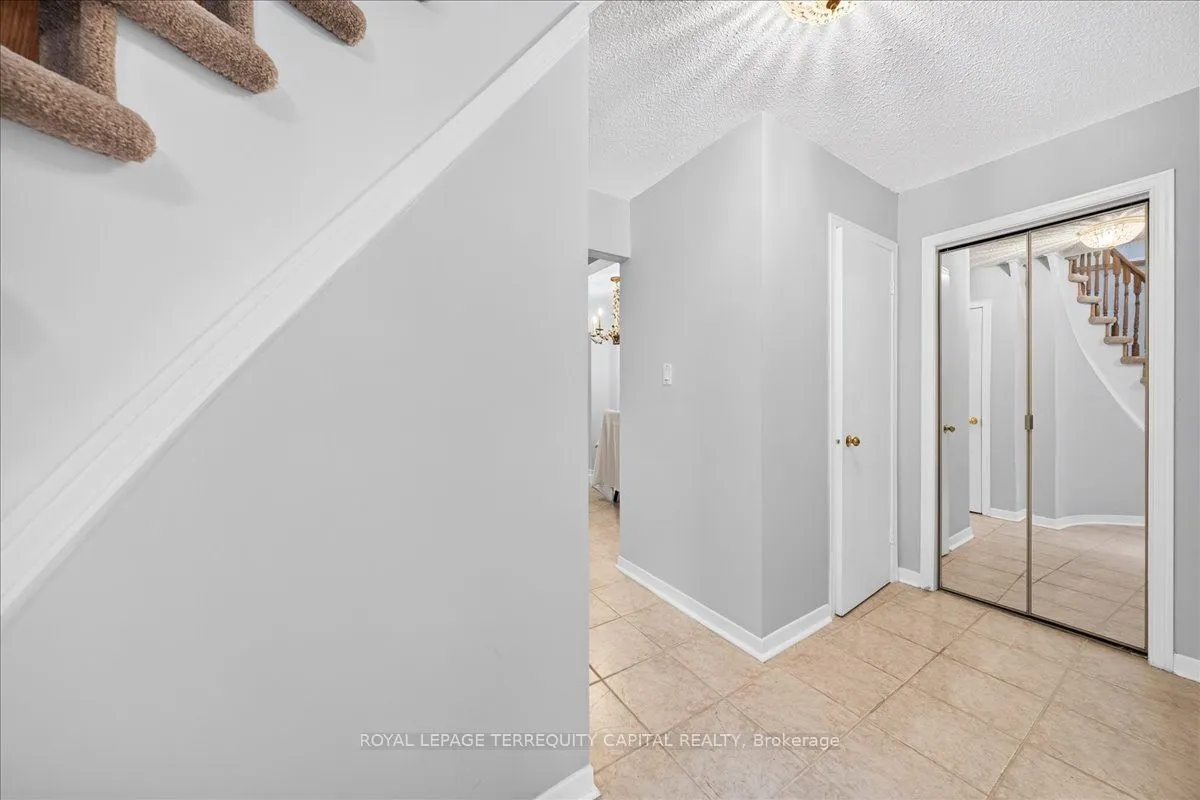 28 Oakmount Crescent