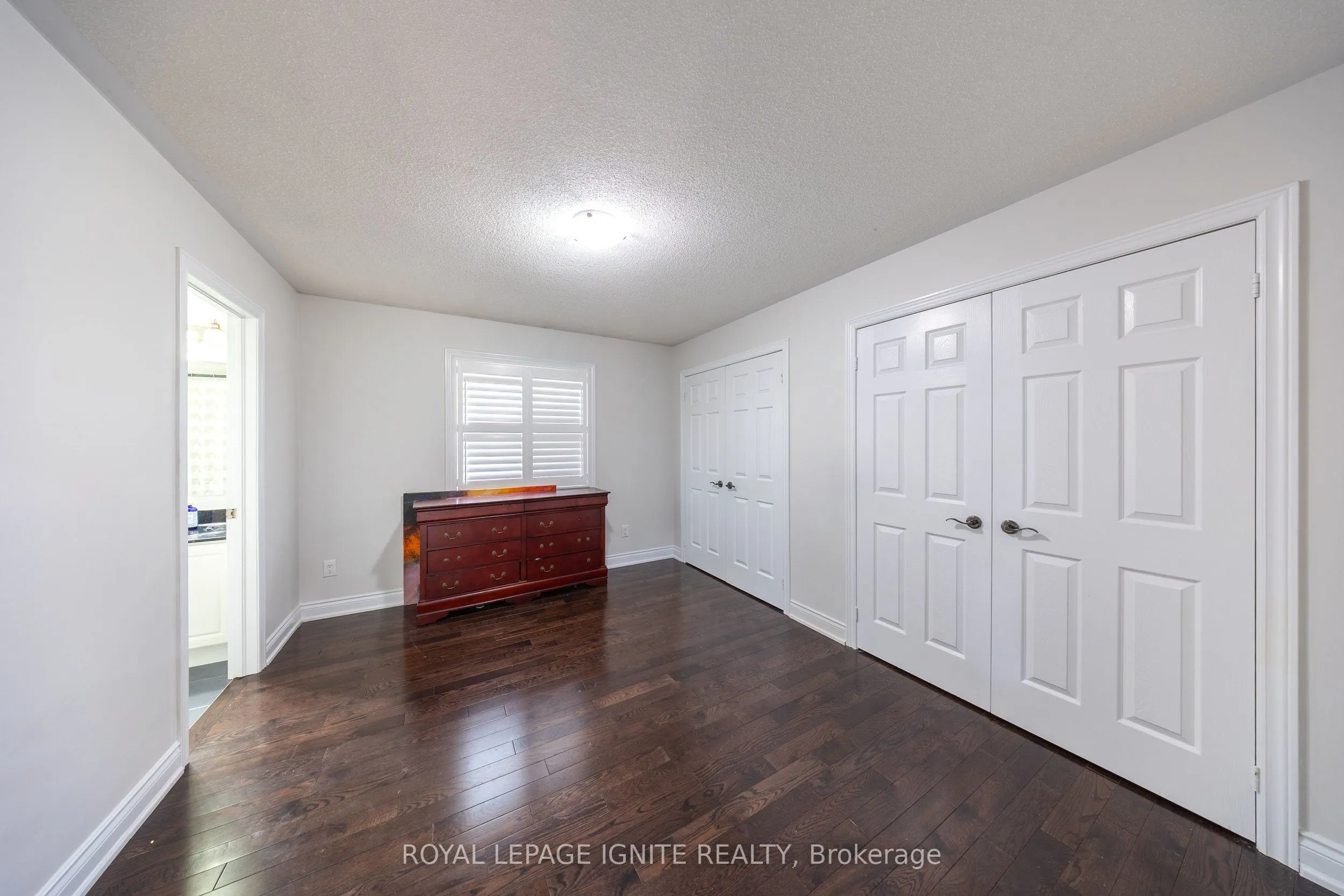 96 Maverick Crescent