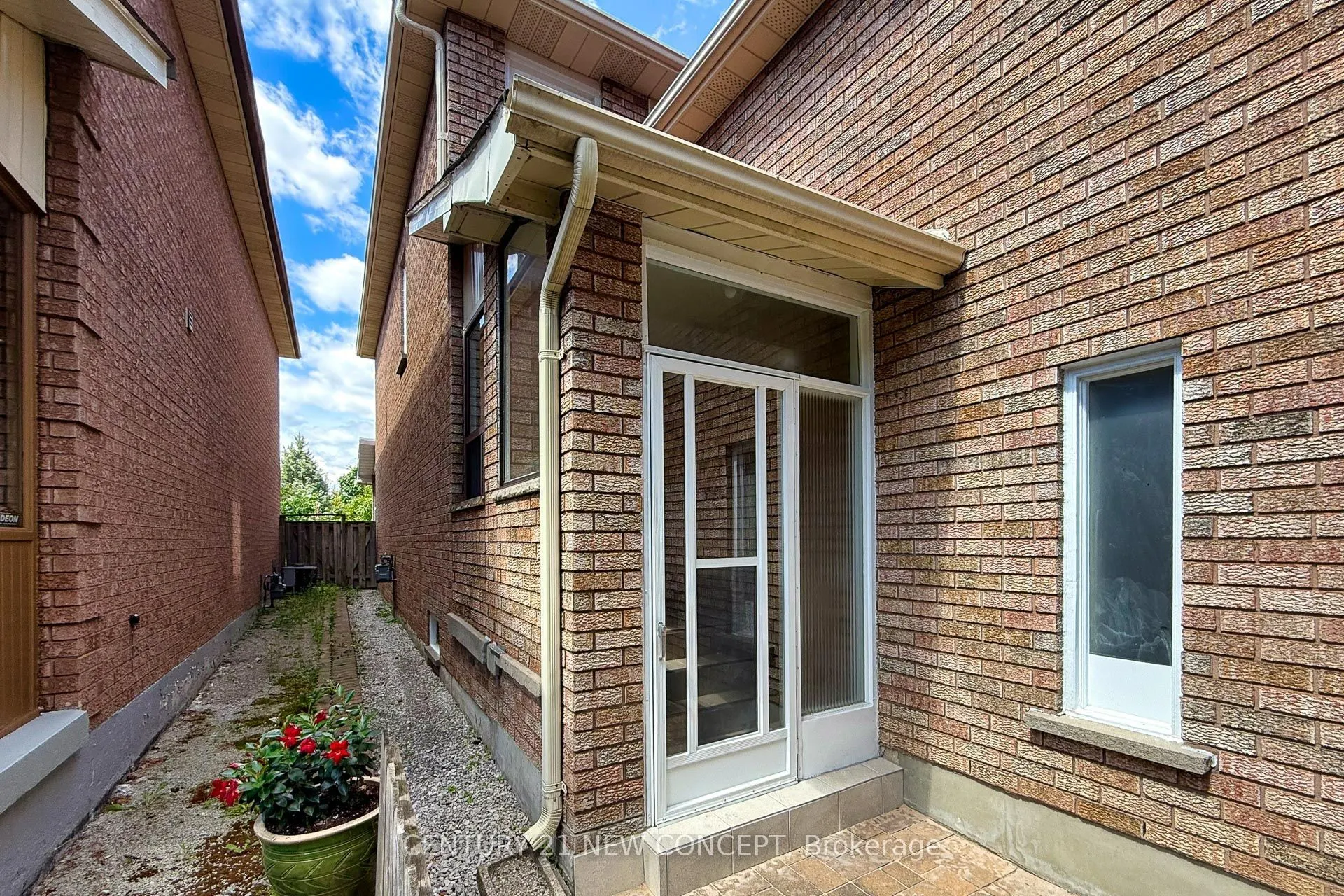 90 Wade Gate