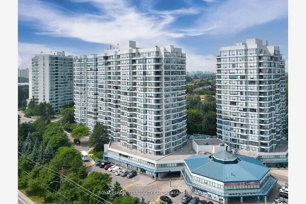 7300 Yonge Street