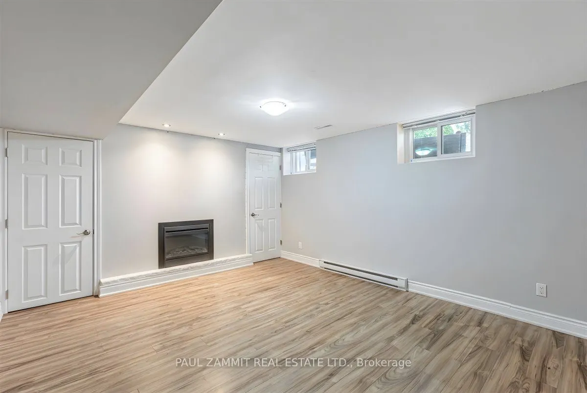 47 Ladyslipper Court