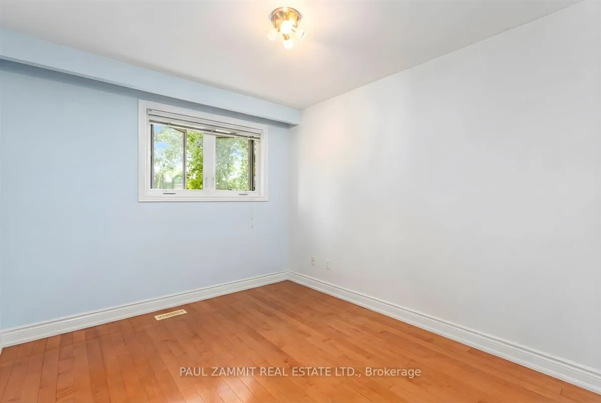 47 Ladyslipper Court