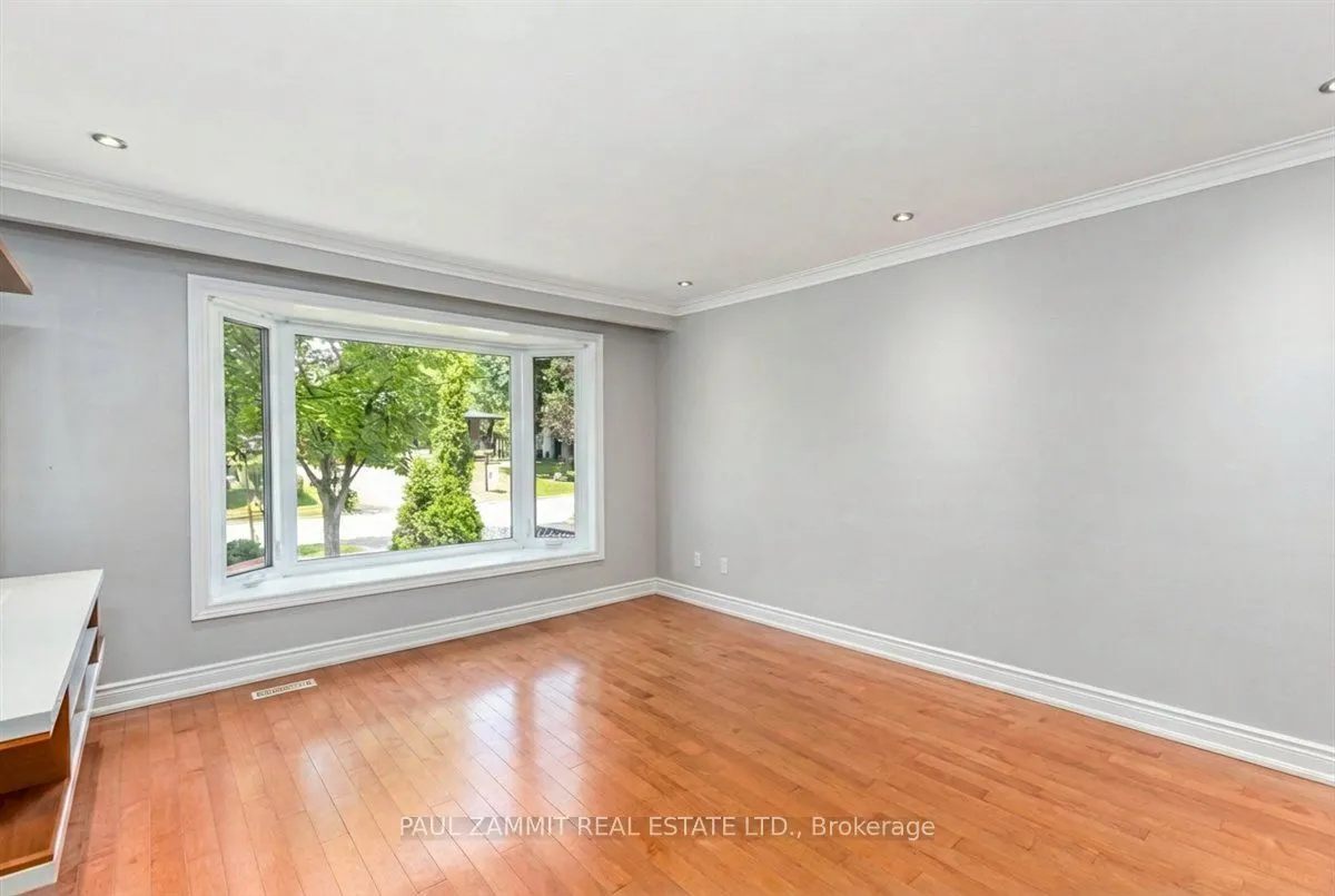 47 Ladyslipper Court