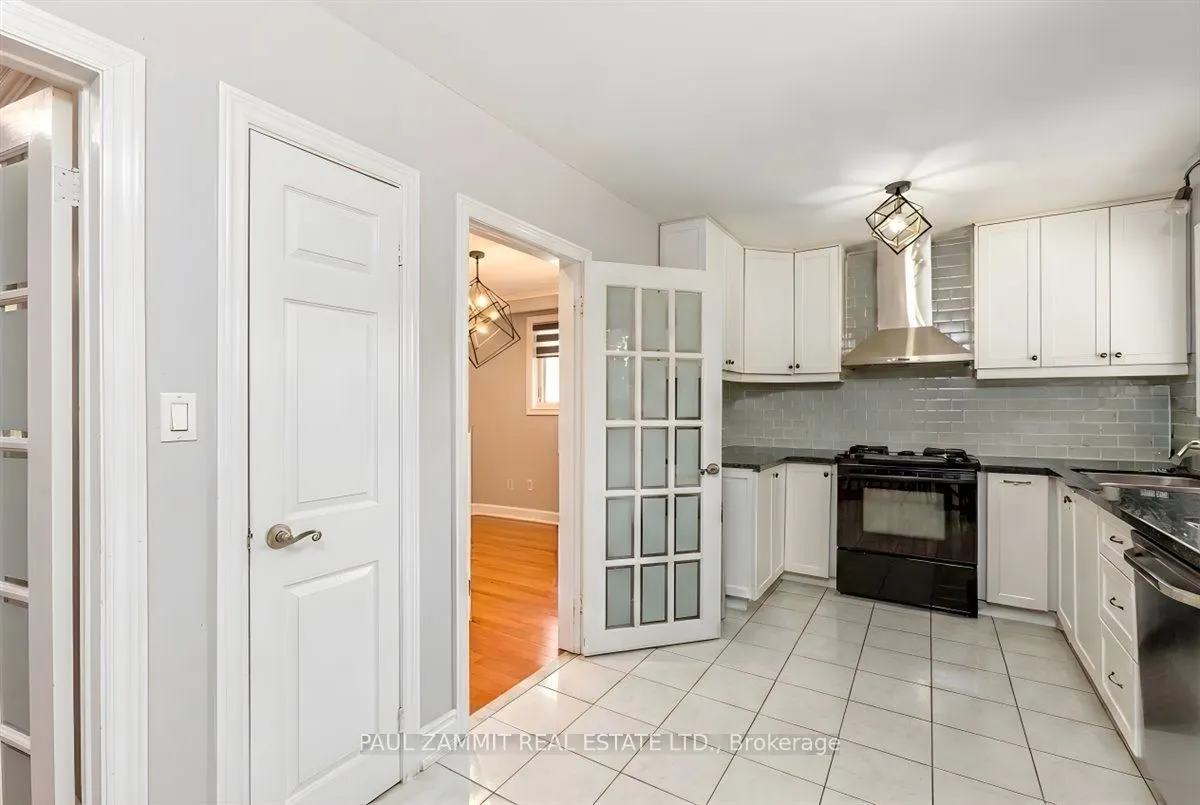 47 Ladyslipper Court