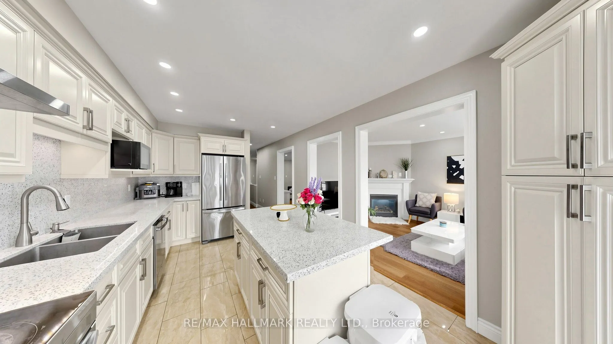 336 St Joan of Arc Avenue