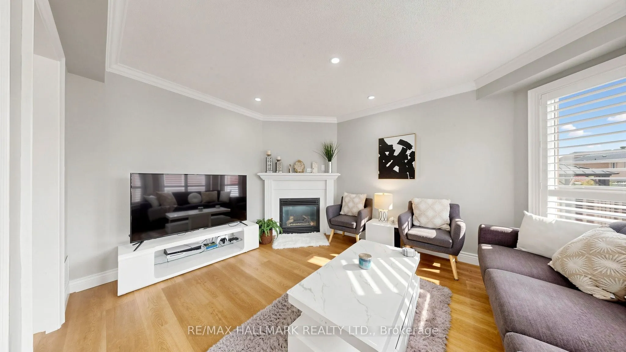 336 St Joan of Arc Avenue