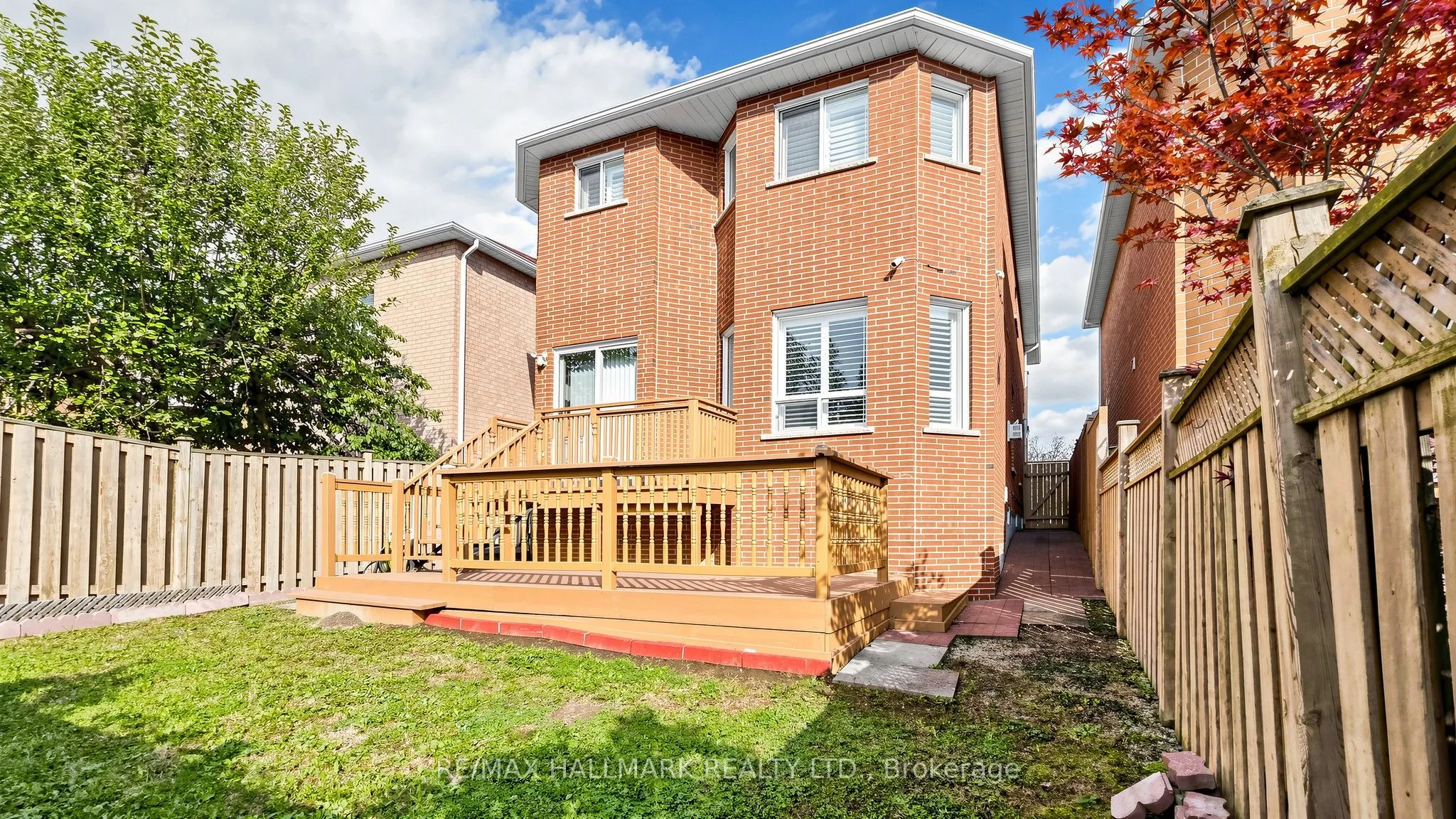 336 St Joan of Arc Avenue