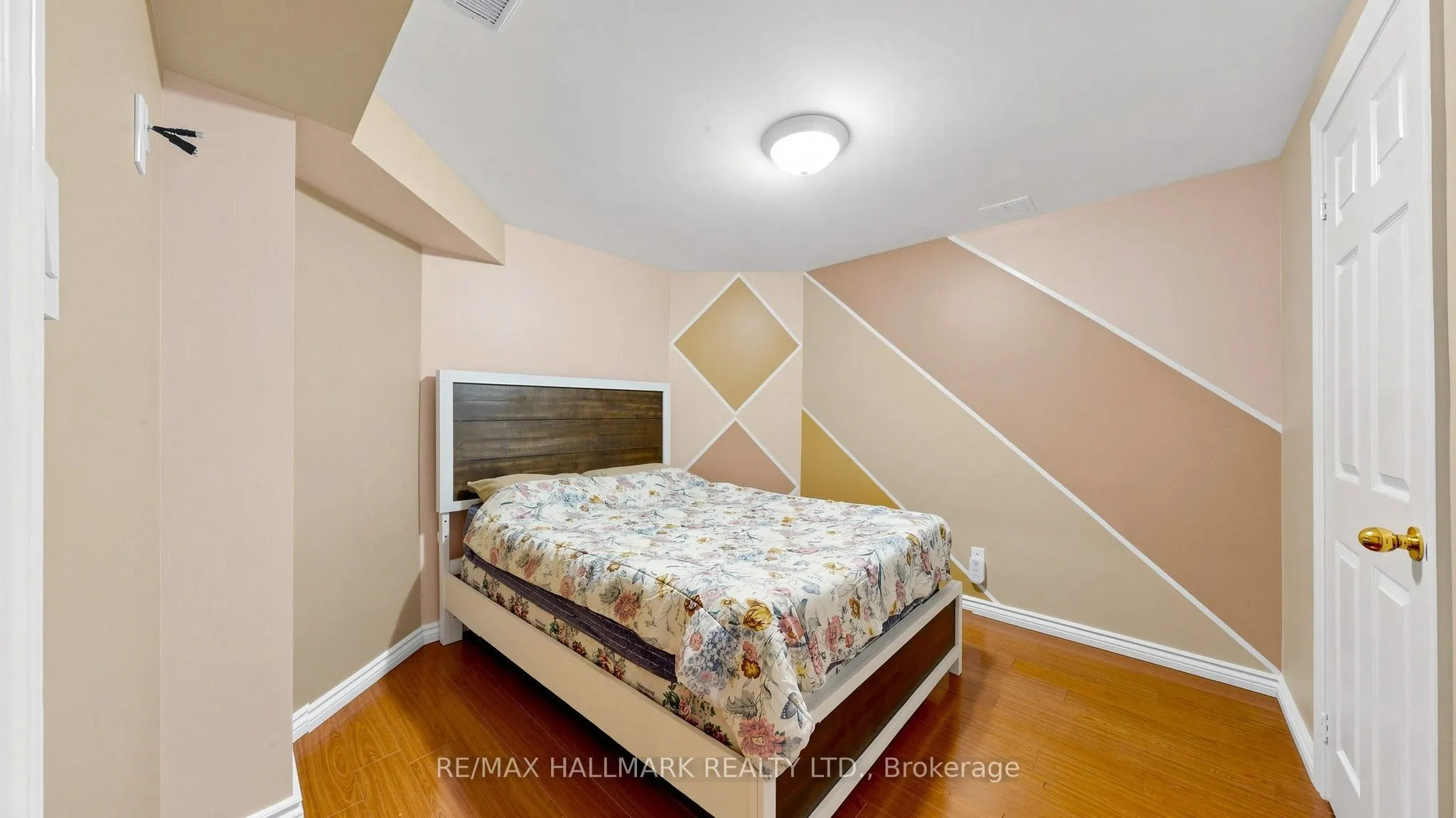 336 St Joan of Arc Avenue
