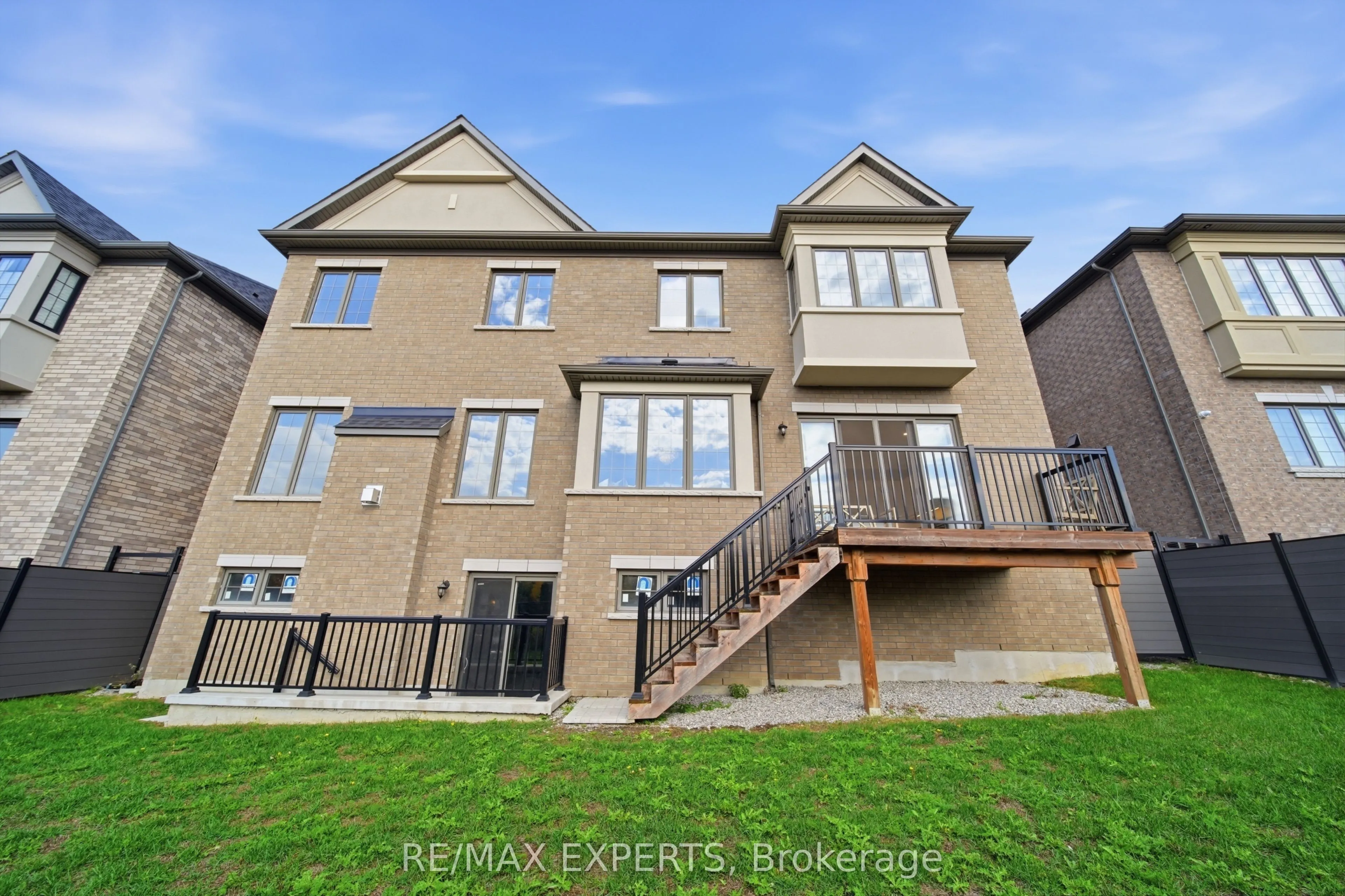 211 Stormont Trail