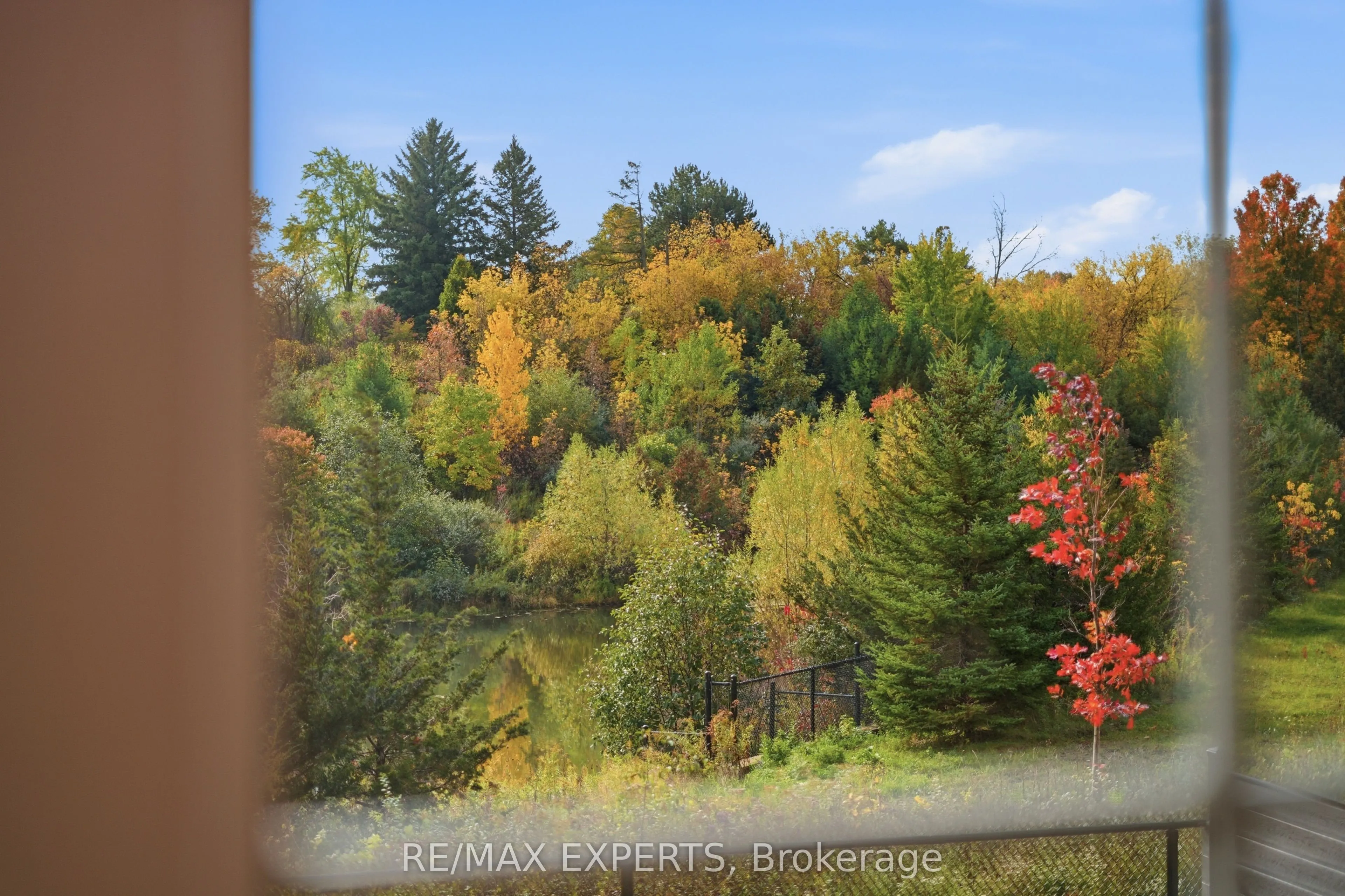 211 Stormont Trail