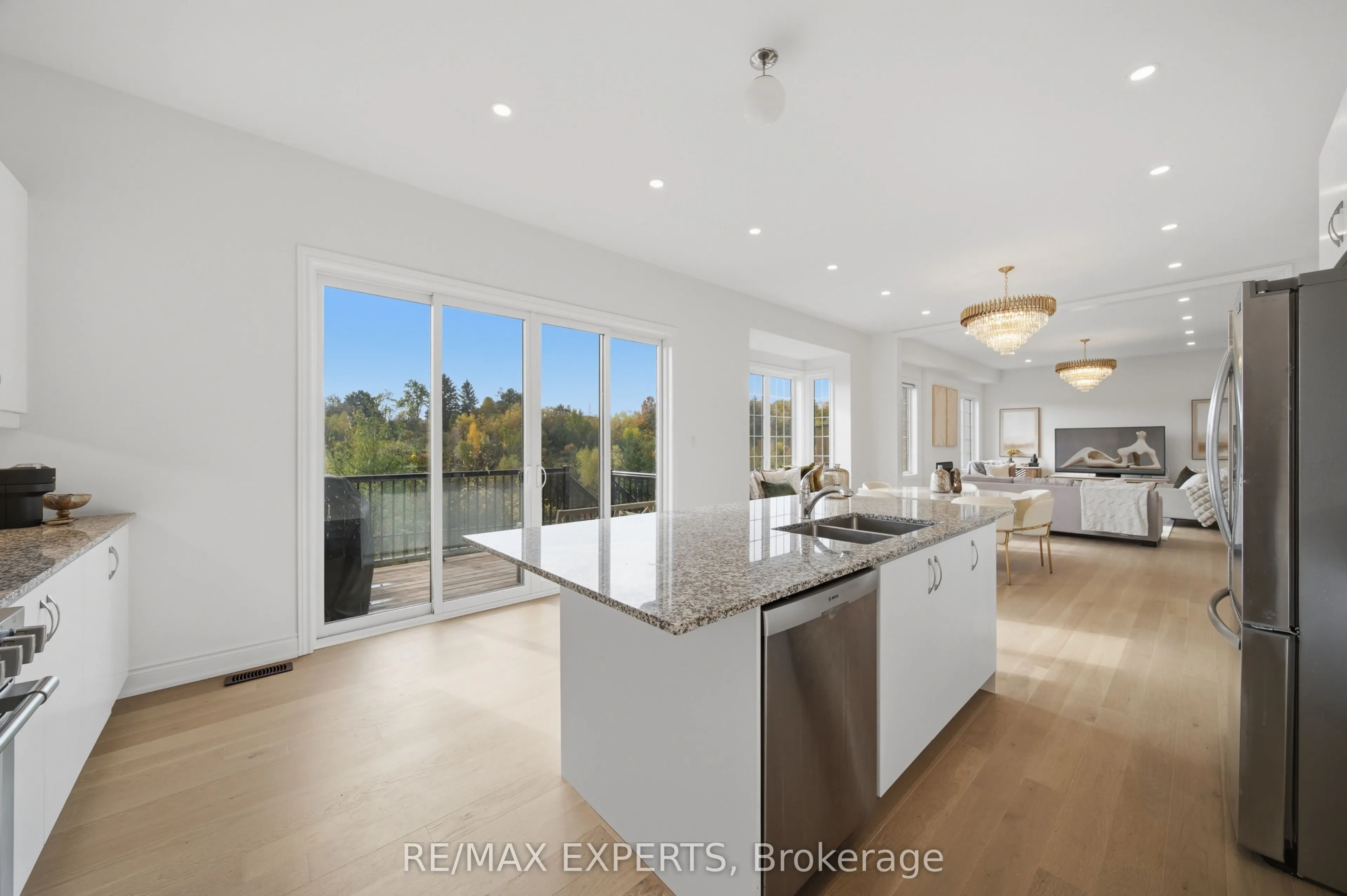 211 Stormont Trail