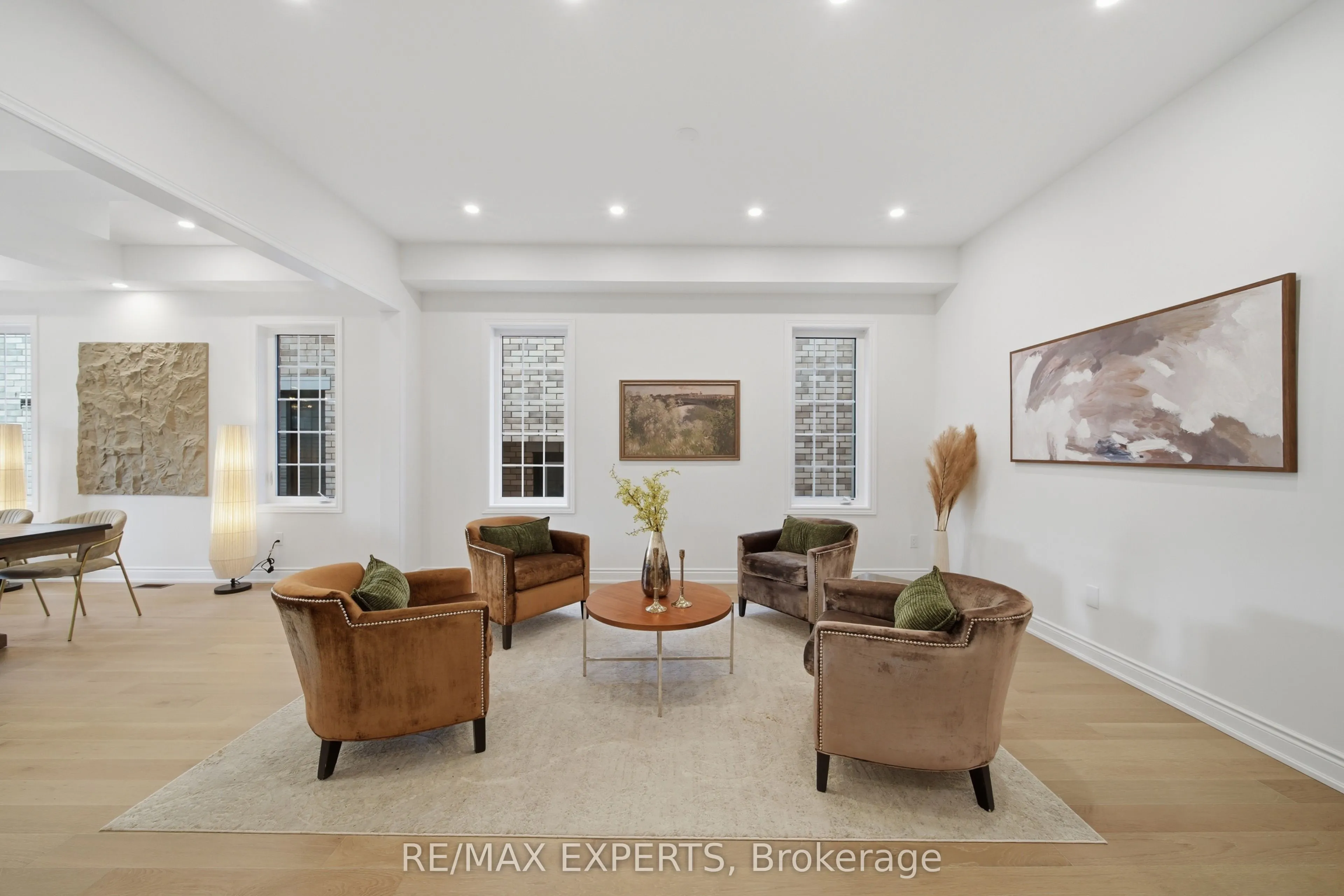 211 Stormont Trail