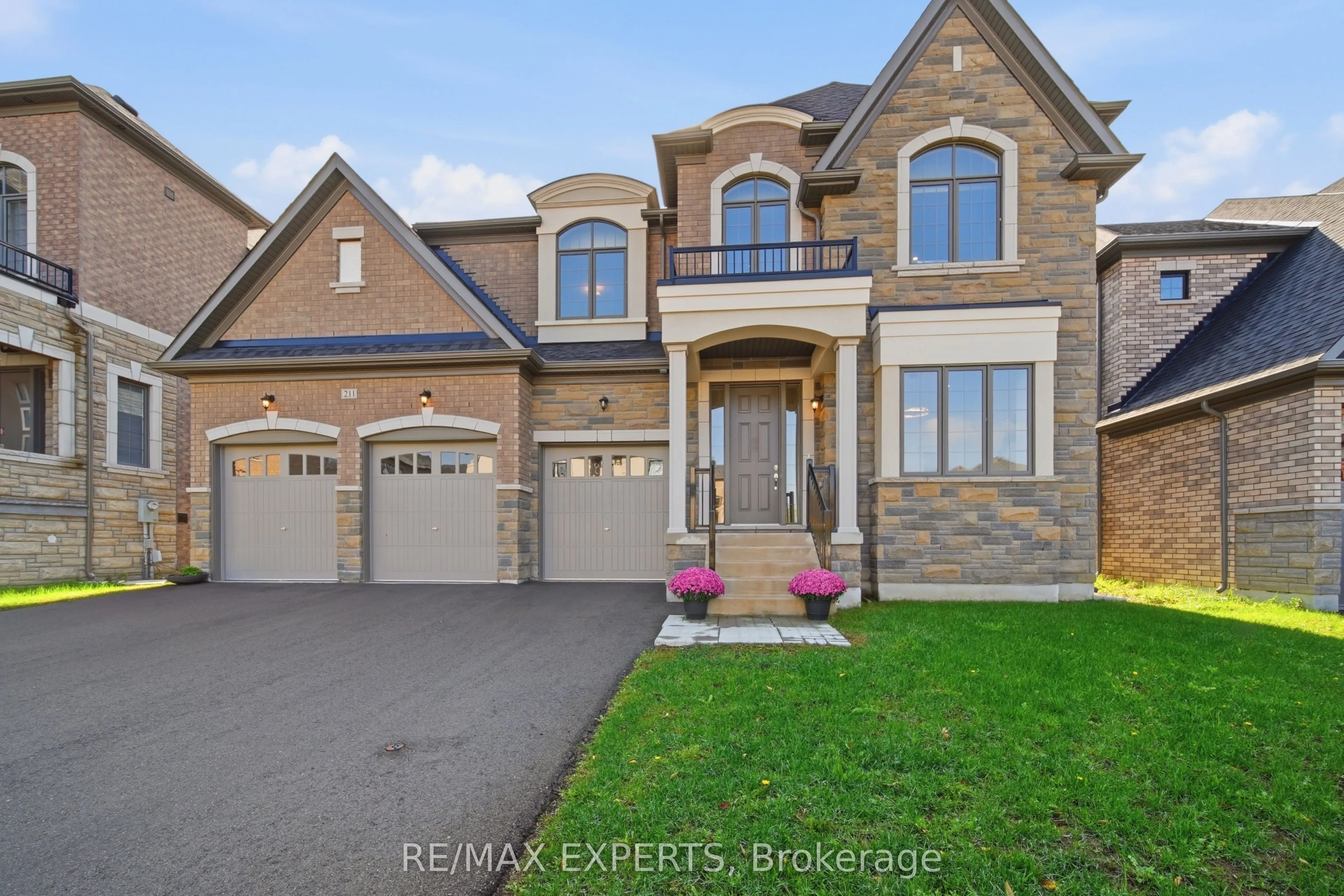 211 Stormont Trail