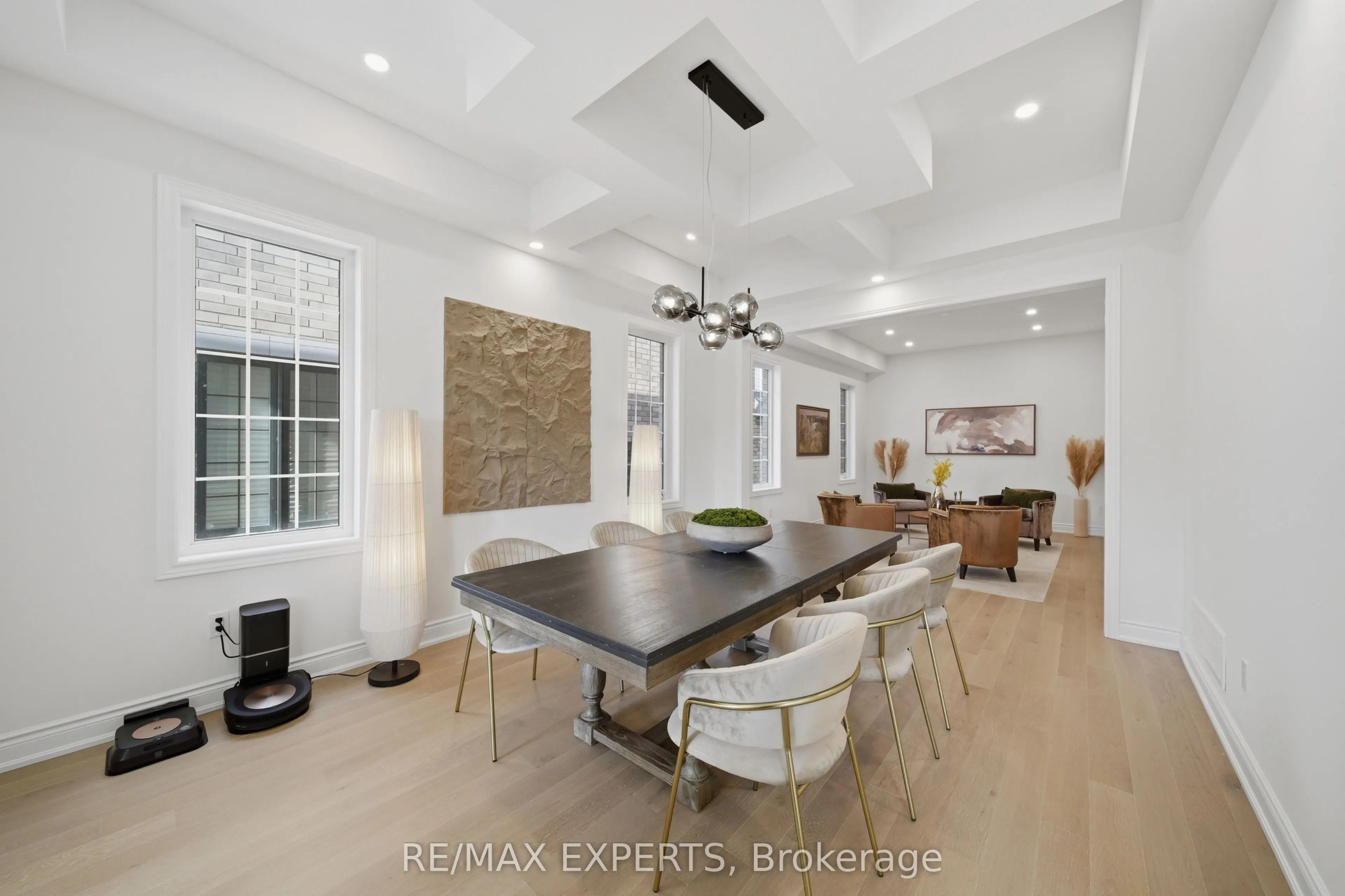 211 Stormont Trail
