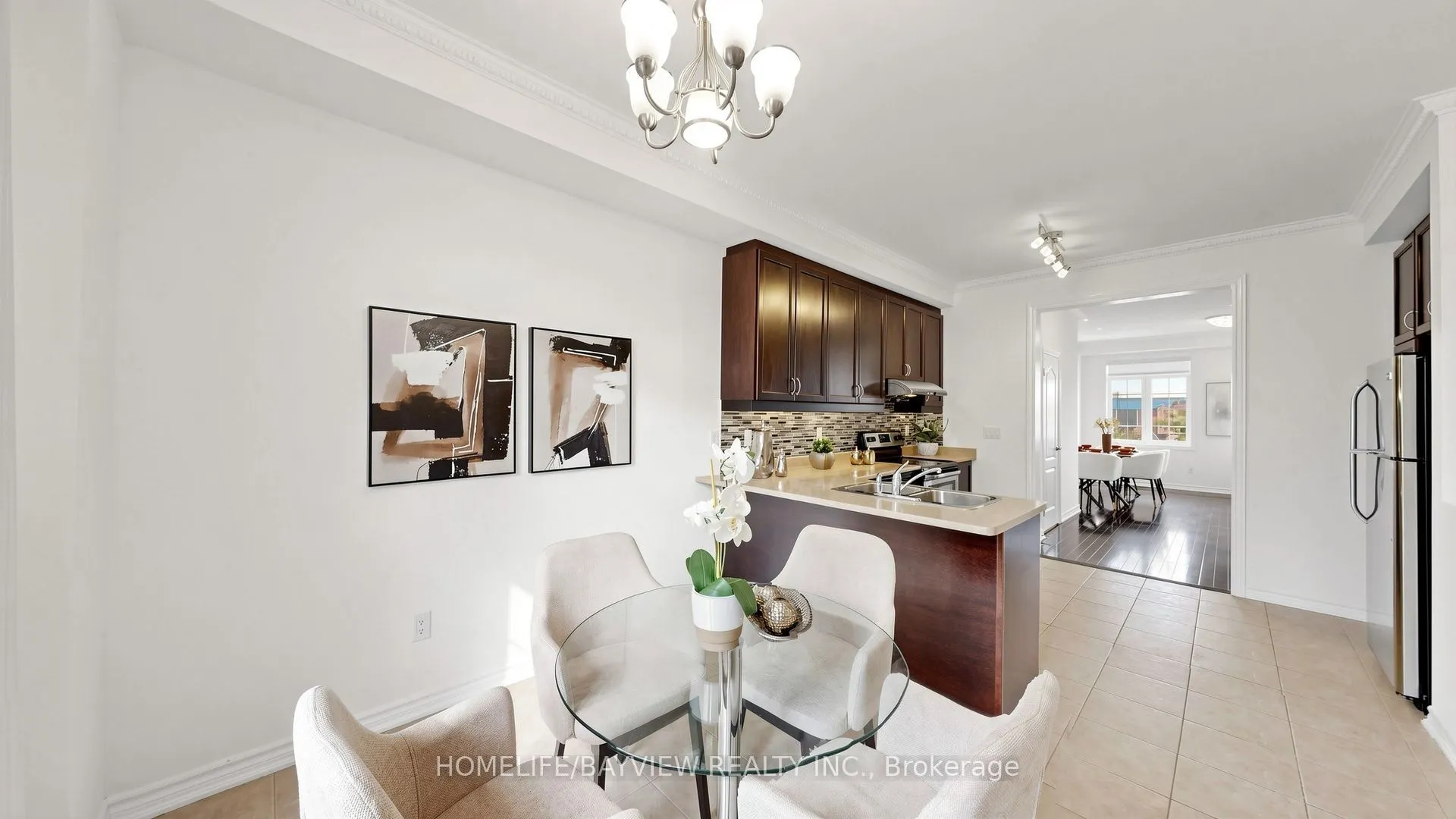 10981 Woodbine Avenue