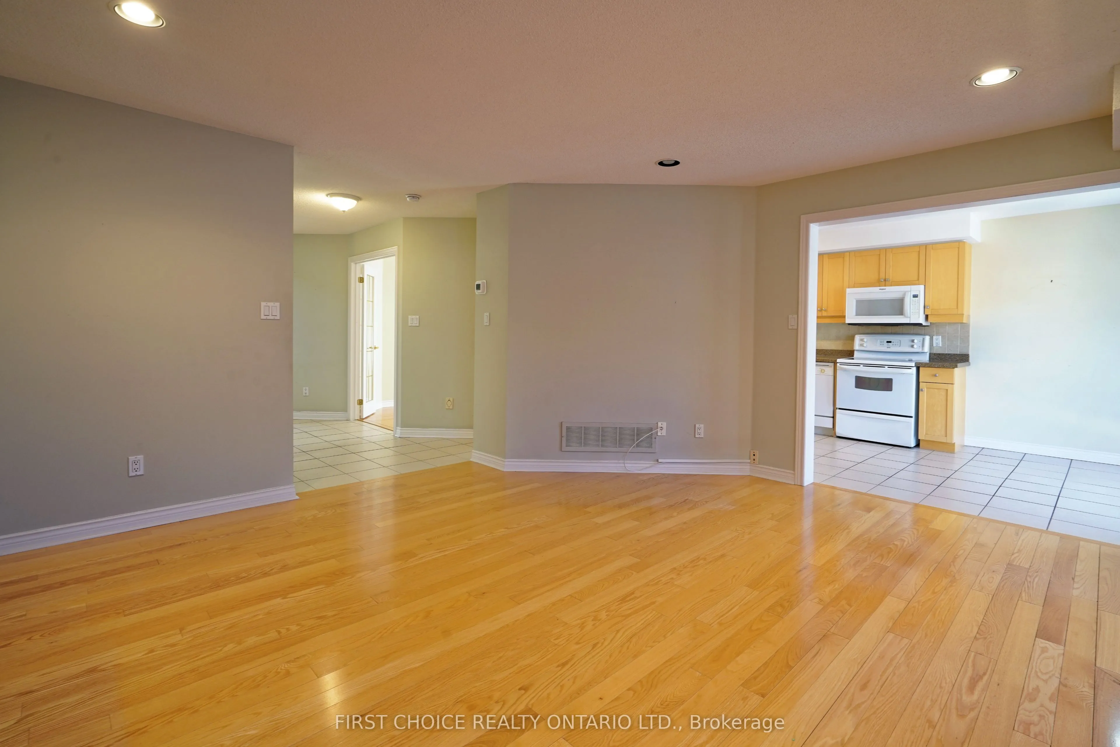 6 Forest Link Court #7