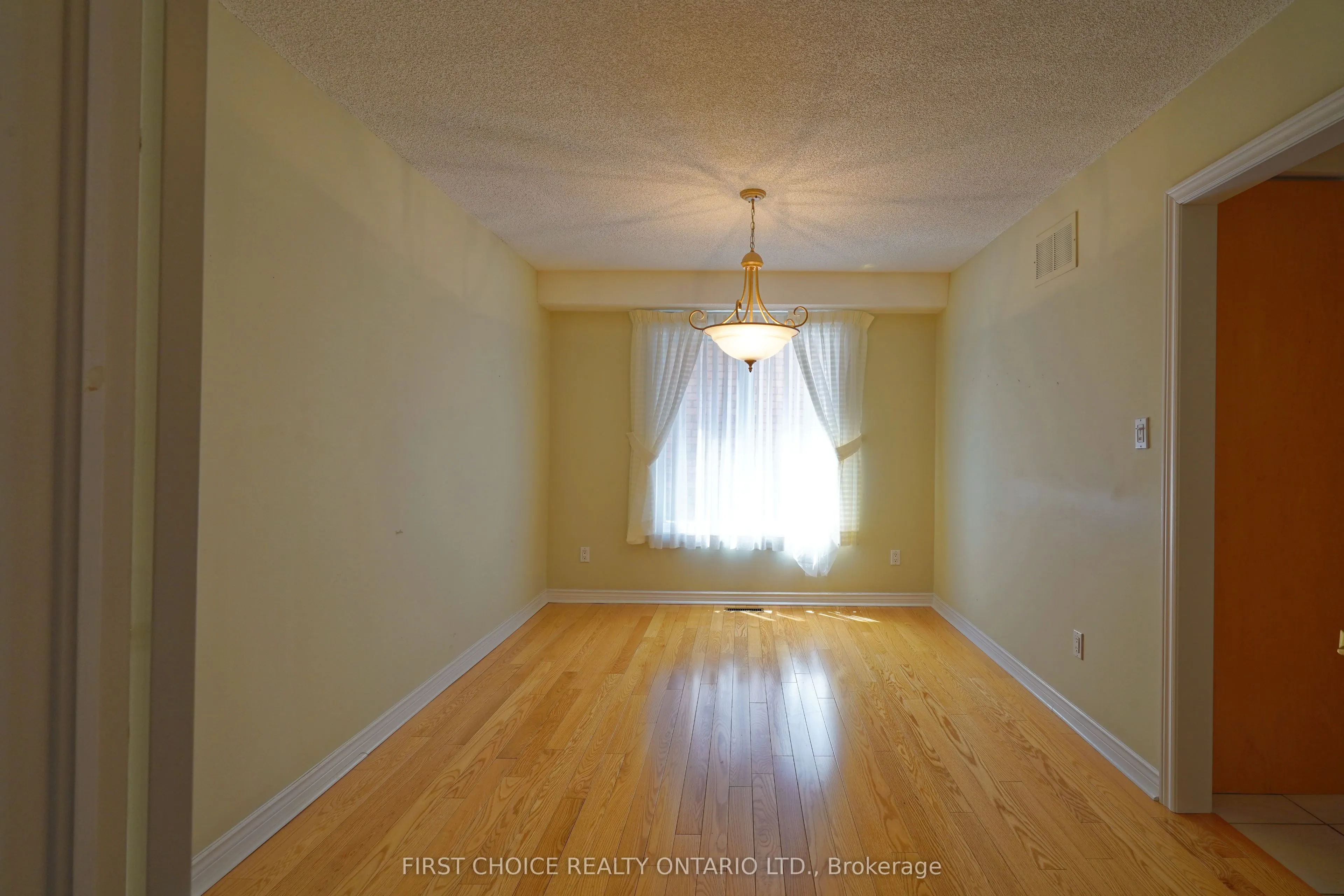 6 Forest Link Court #7