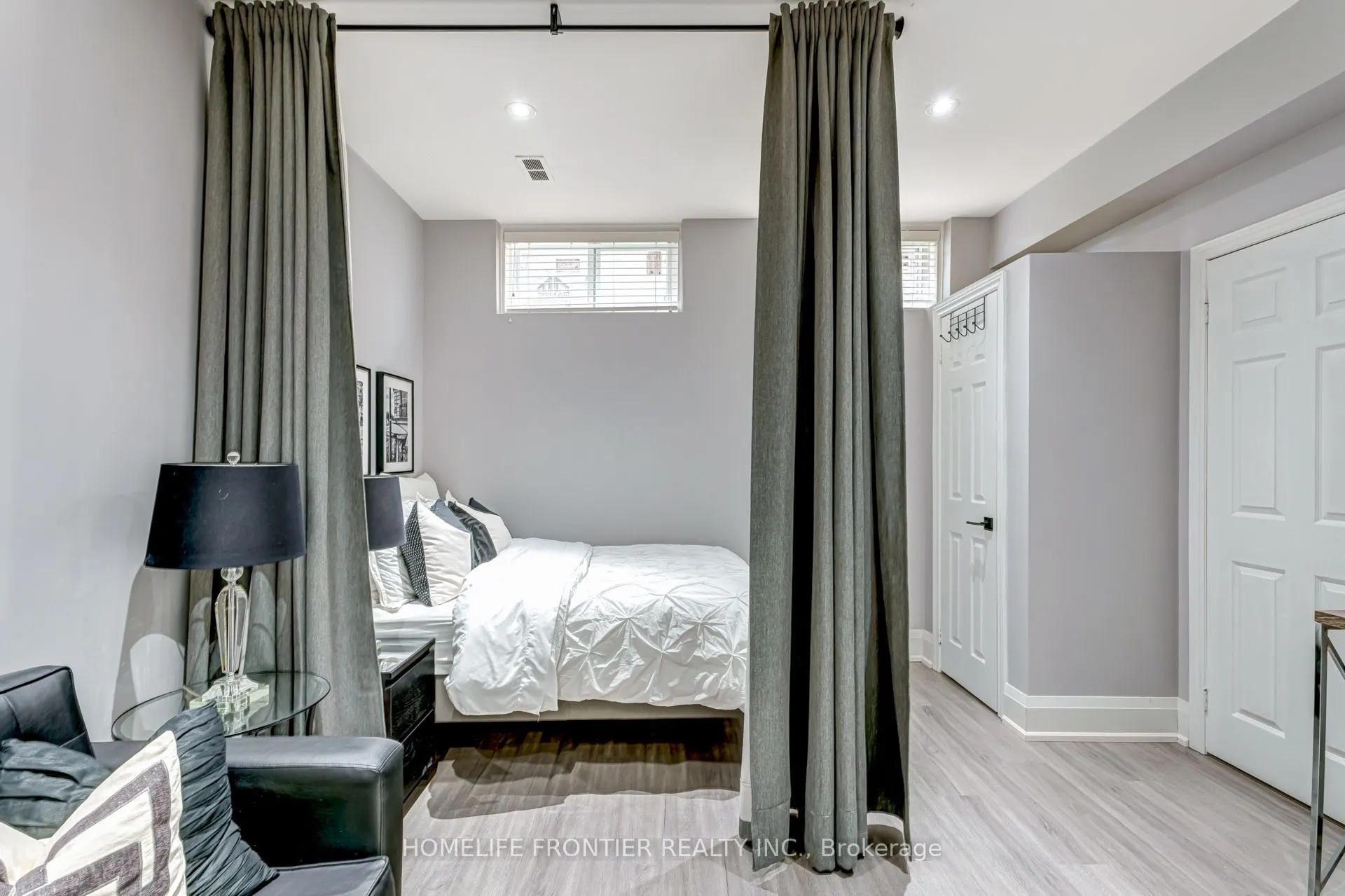 6 Dalmeny Road