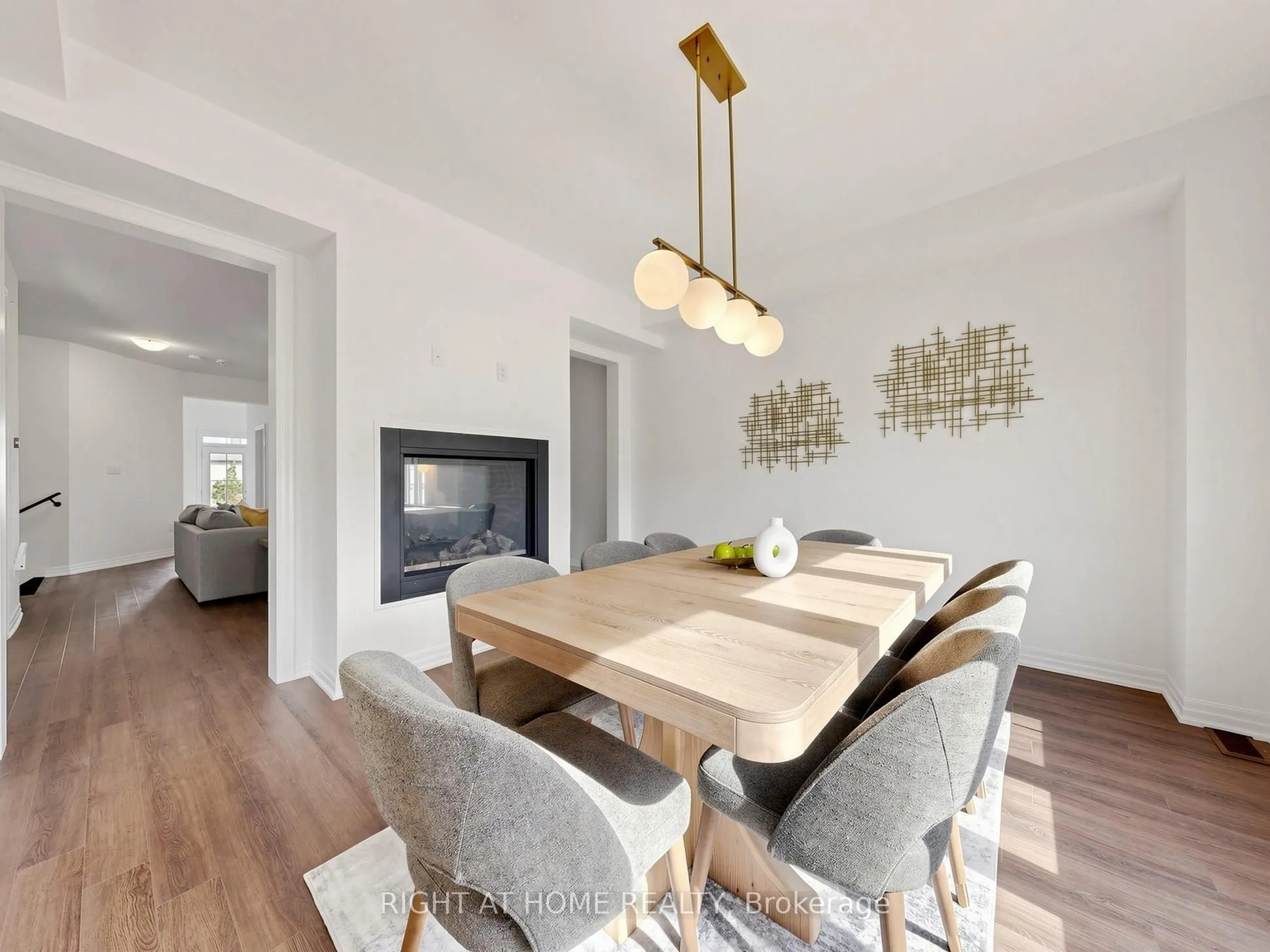 10 George Ellis Drive