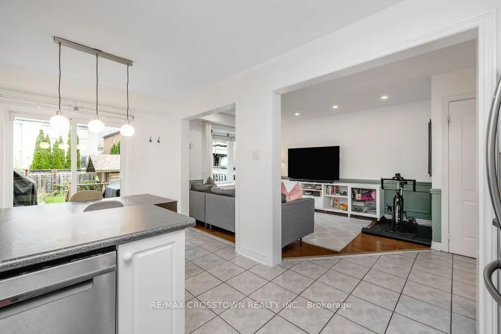 76 Breeze Drive