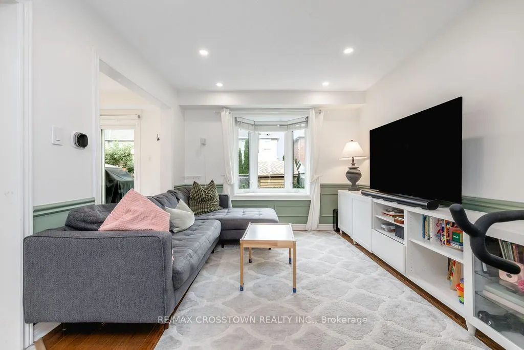 76 Breeze Drive