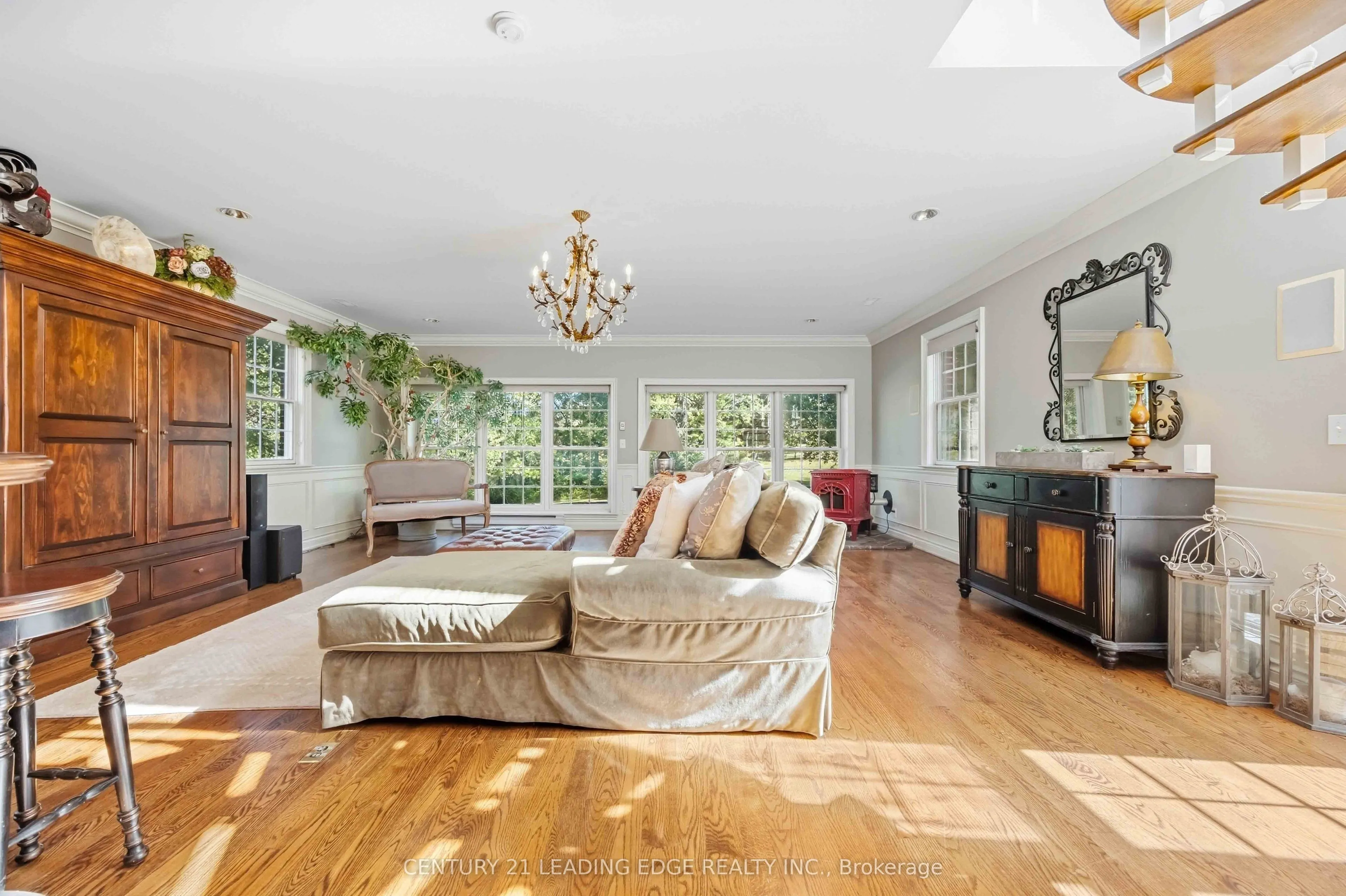7 Alta Drive
