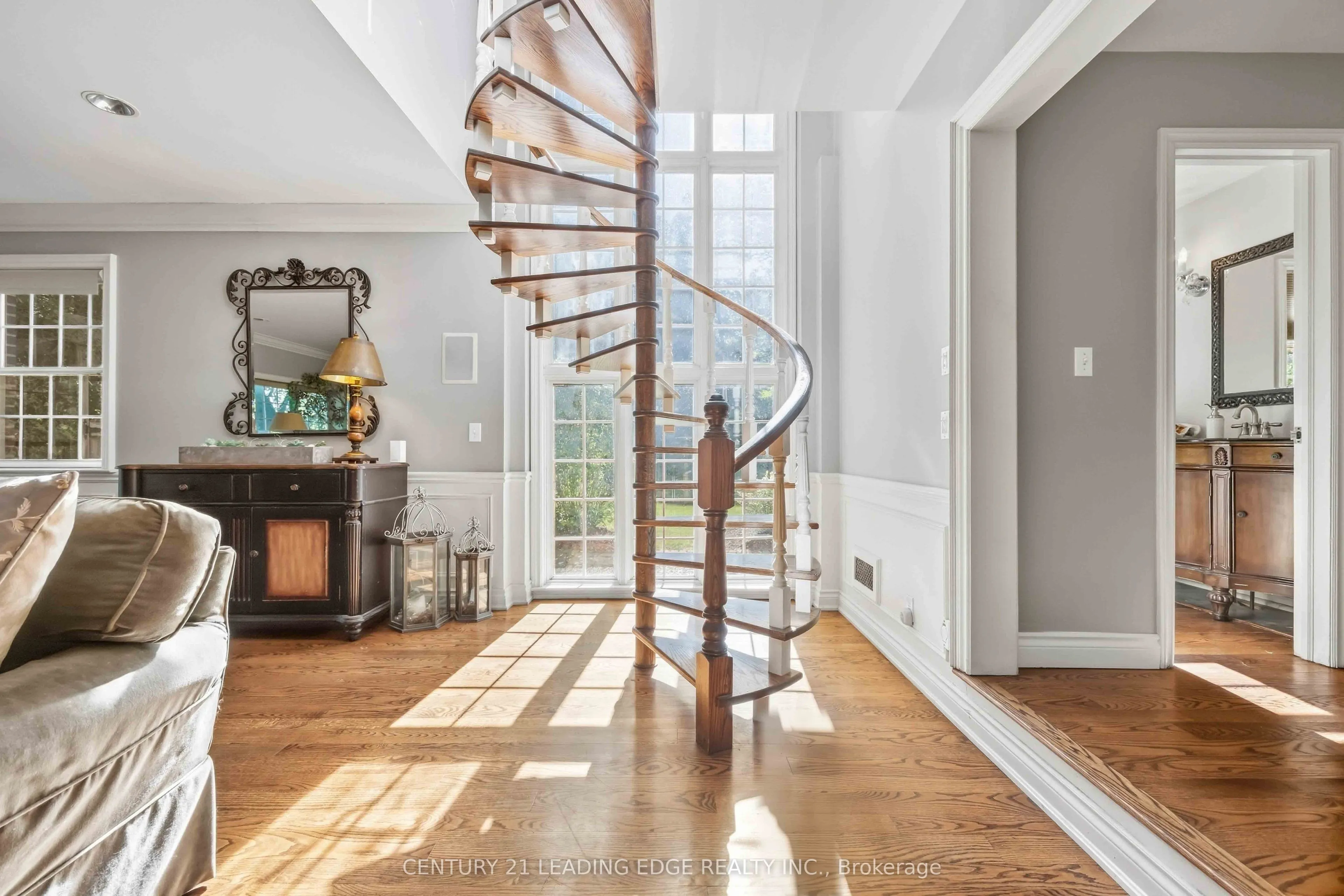 7 Alta Drive