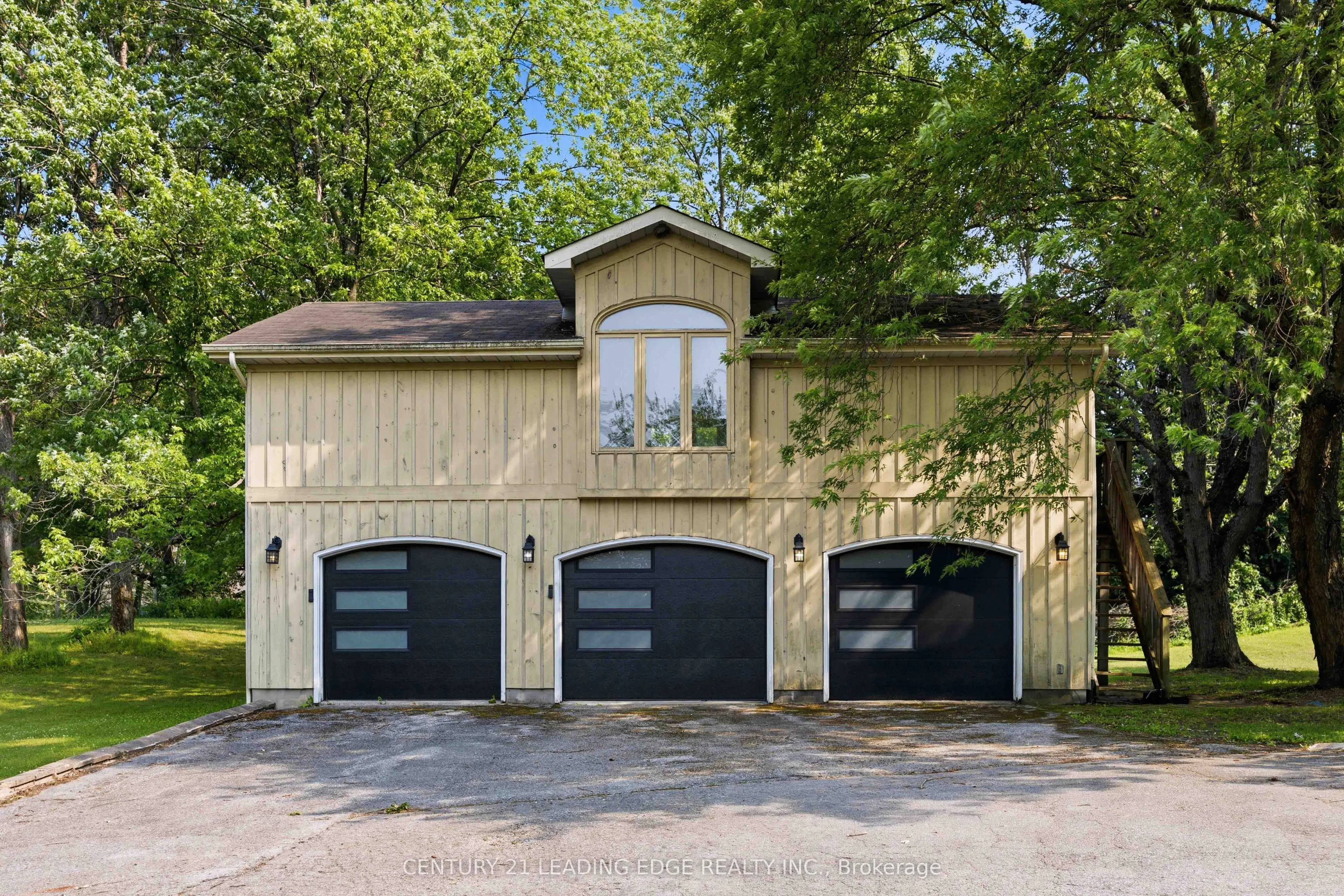 7 Alta Drive