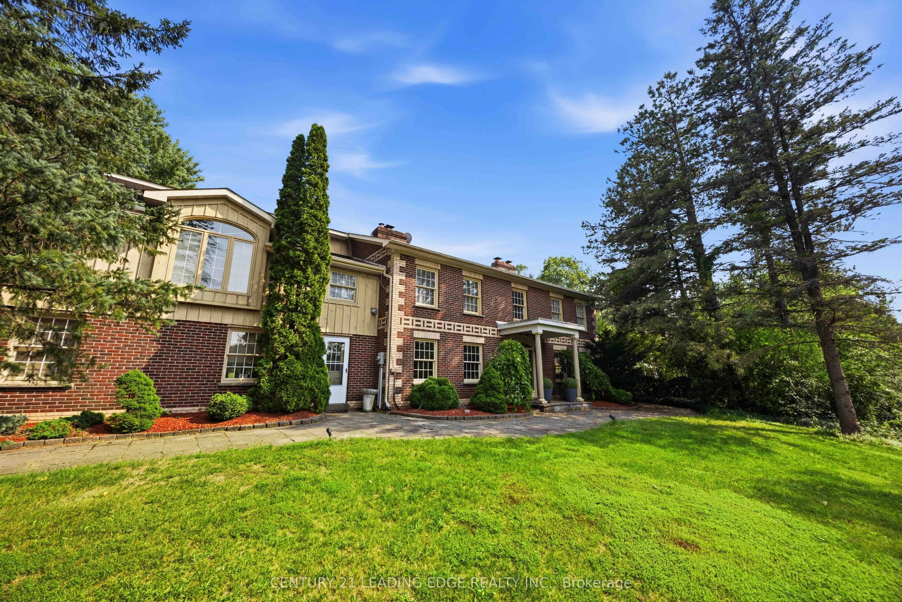 7 Alta Drive