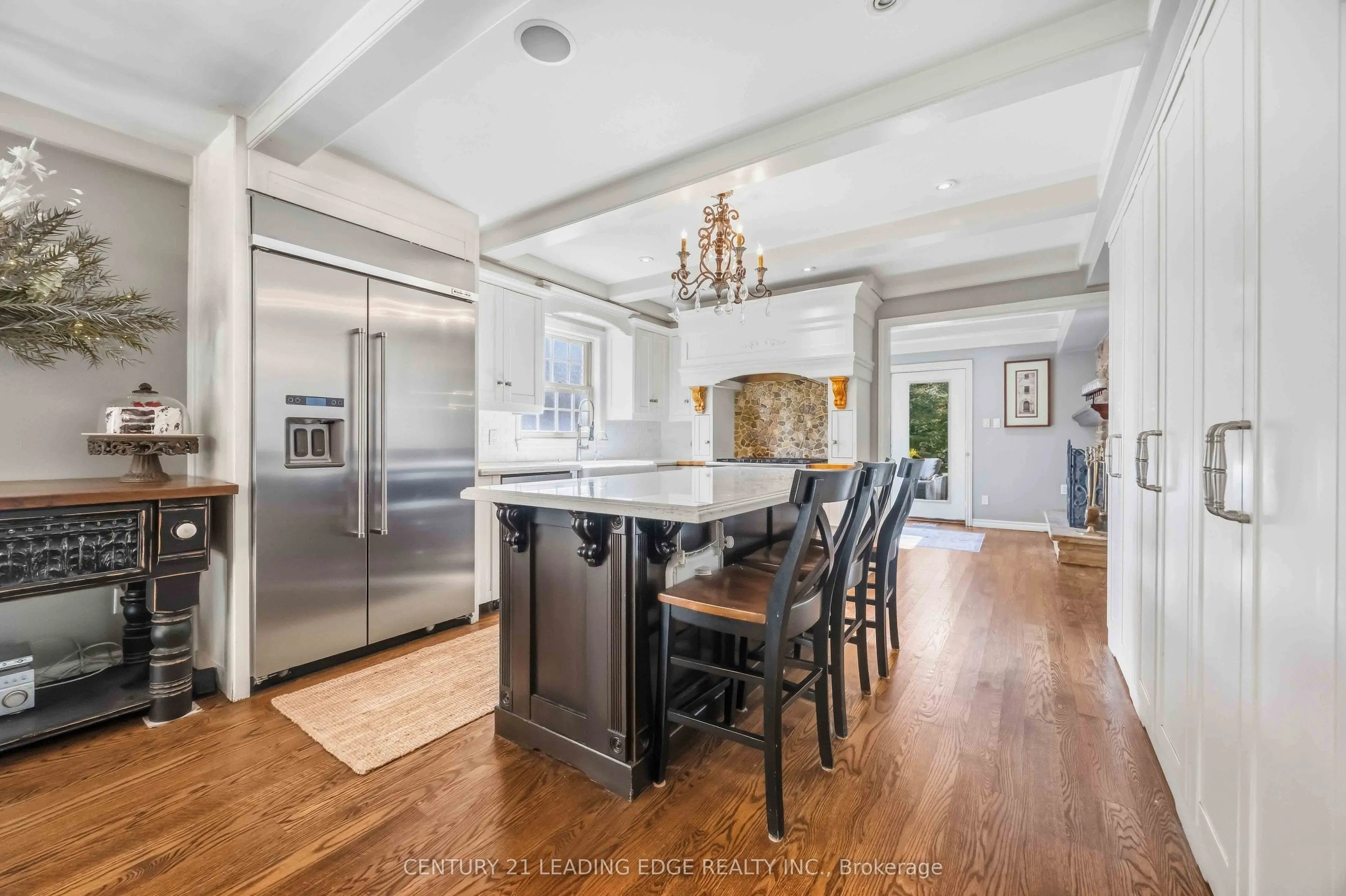 7 Alta Drive