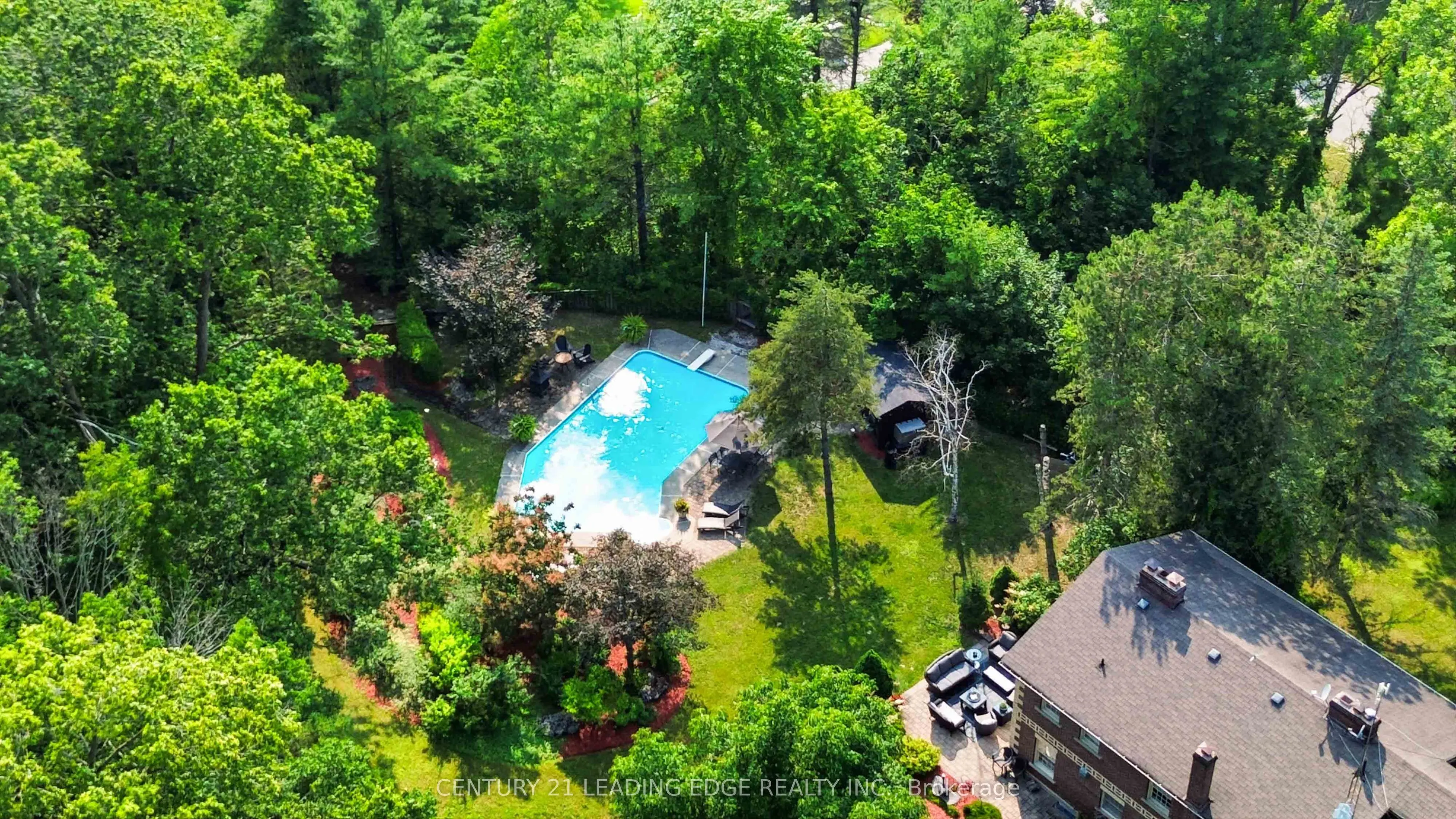 7 Alta Drive