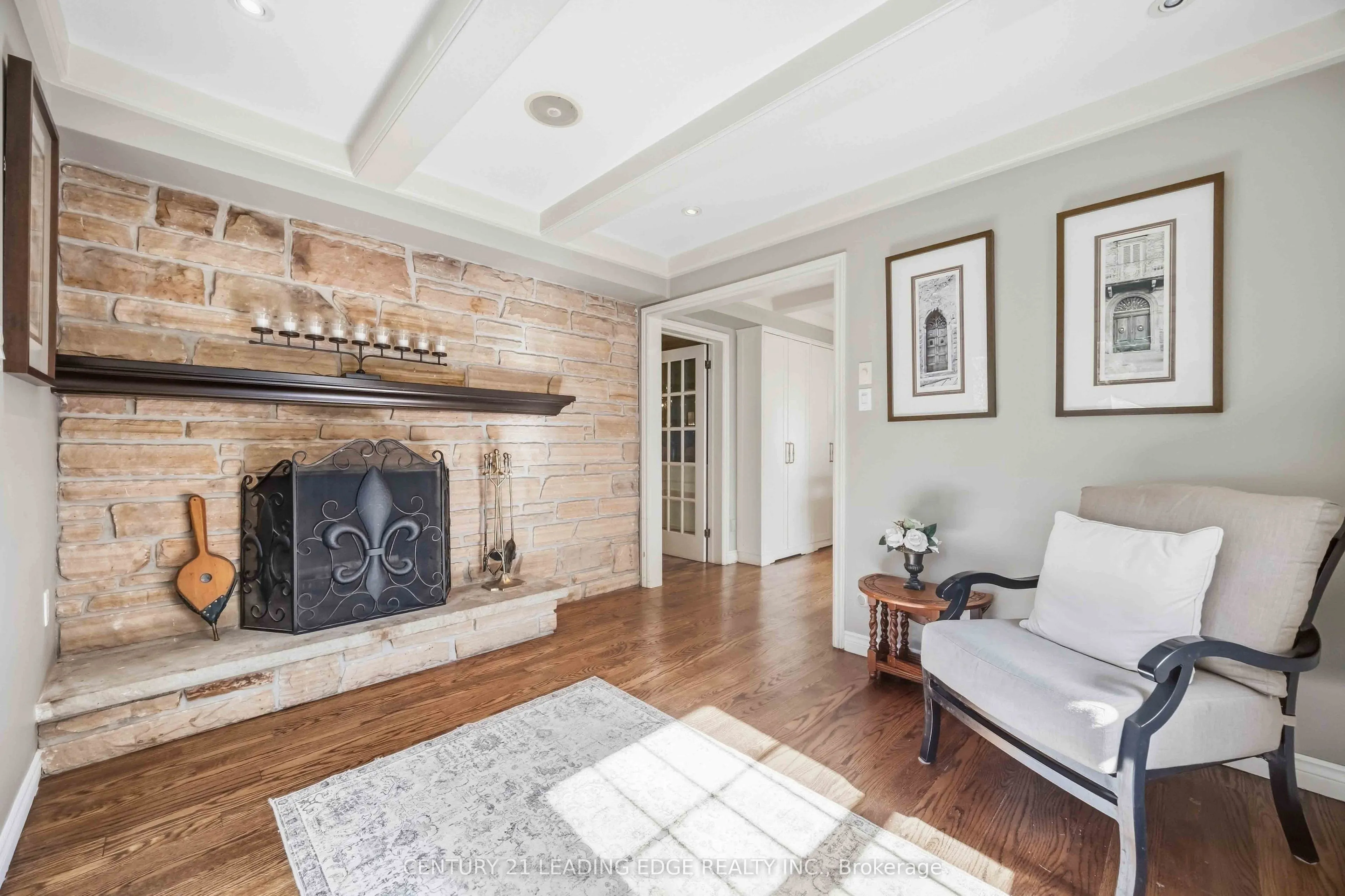 7 Alta Drive