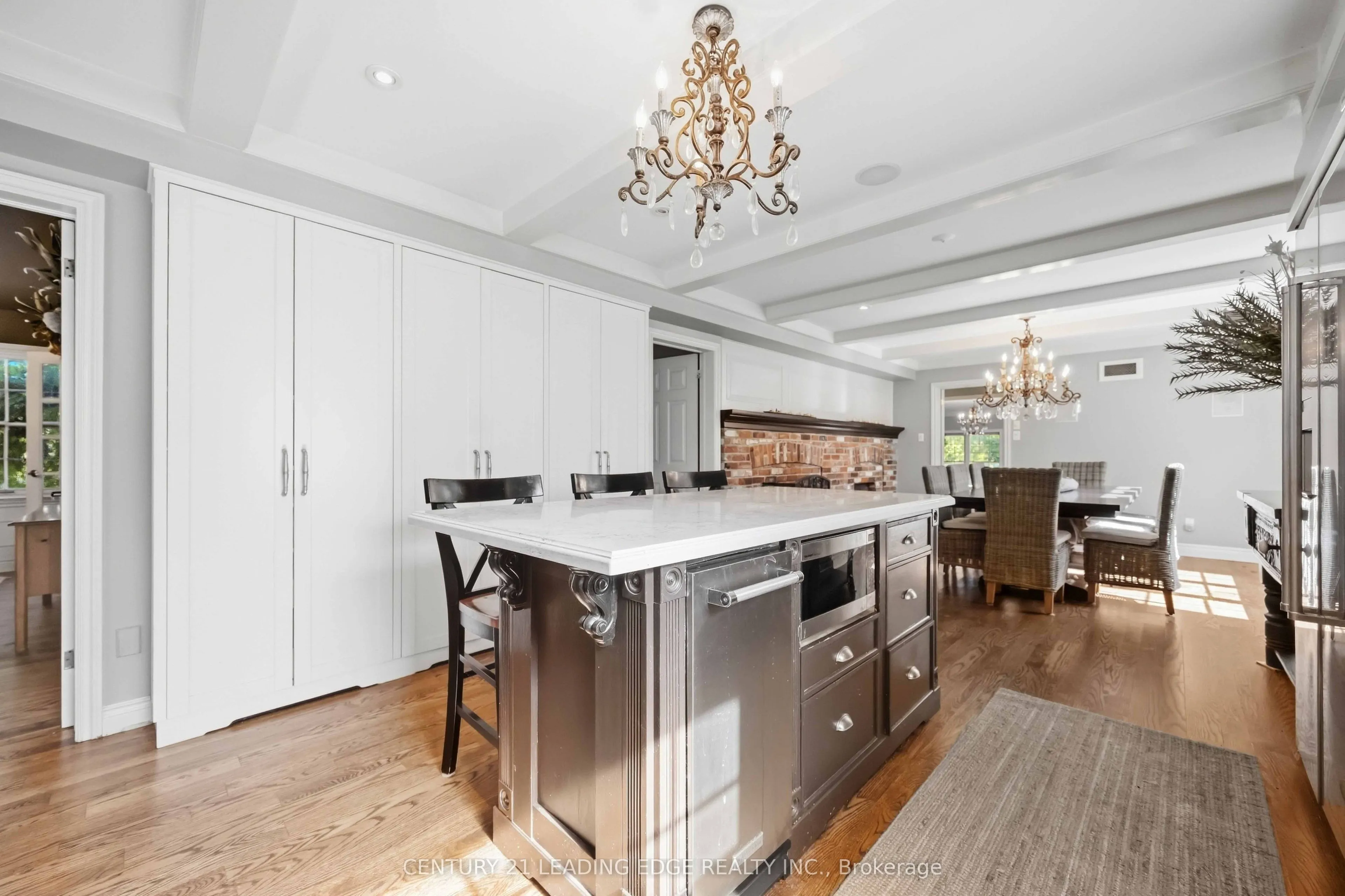 7 Alta Drive