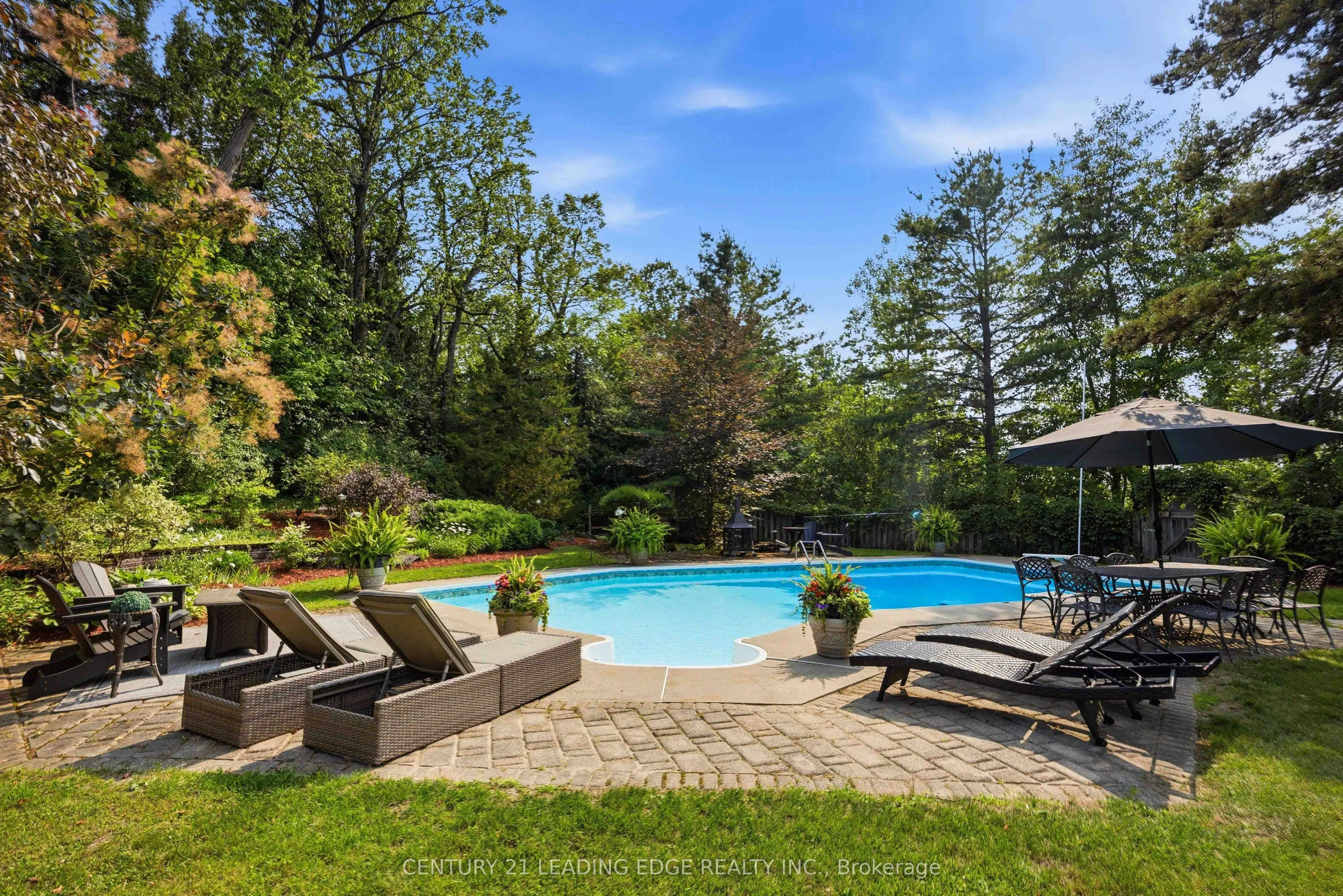 7 Alta Drive