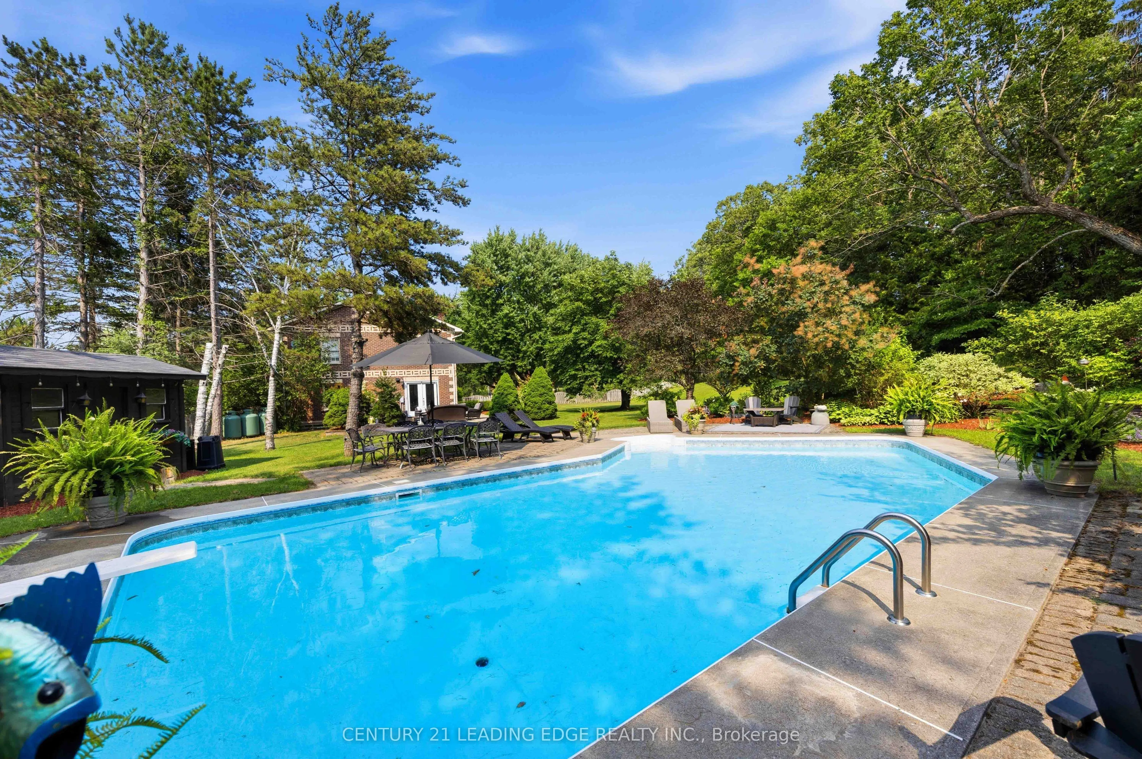 7 Alta Drive