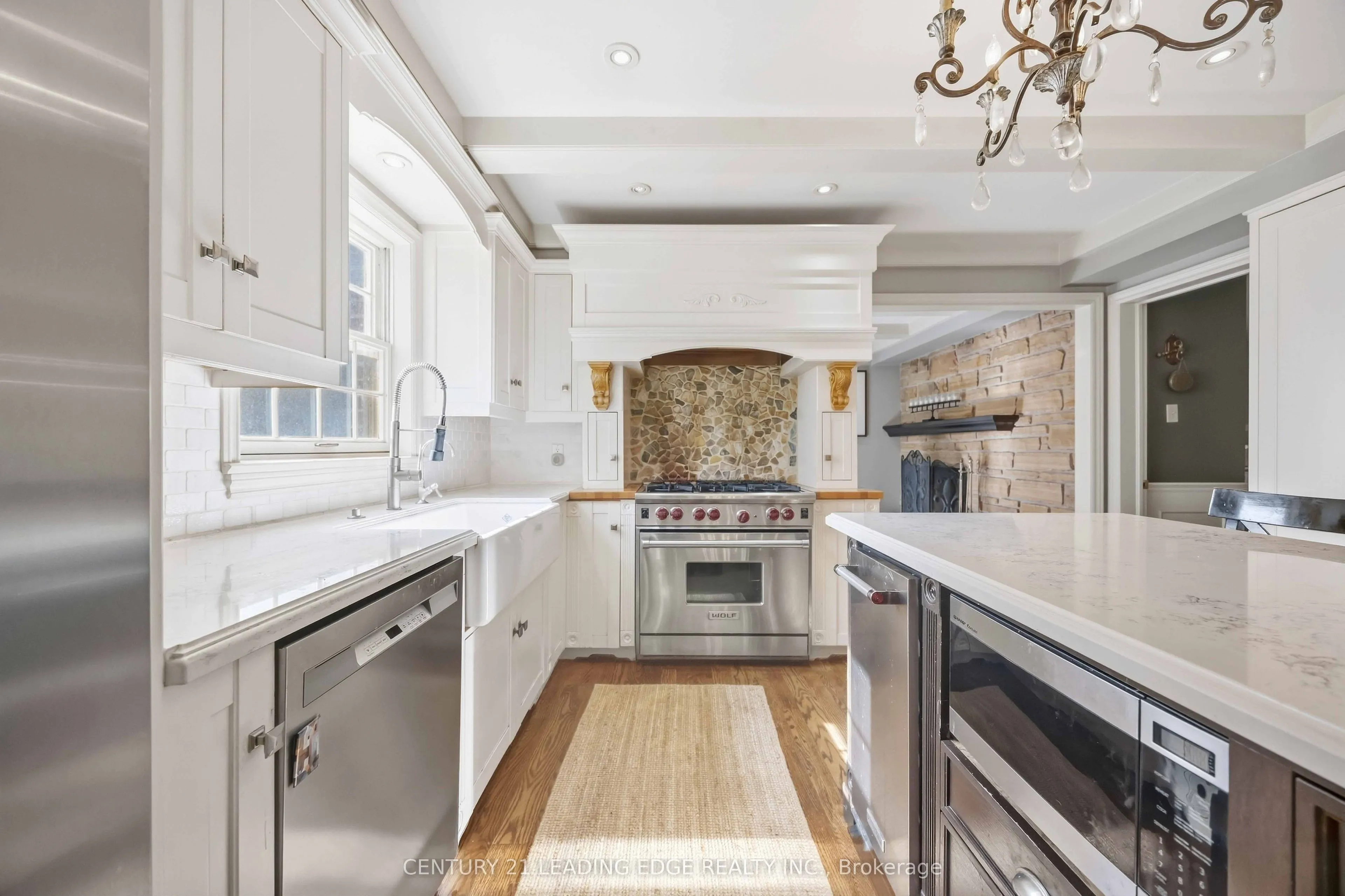 7 Alta Drive