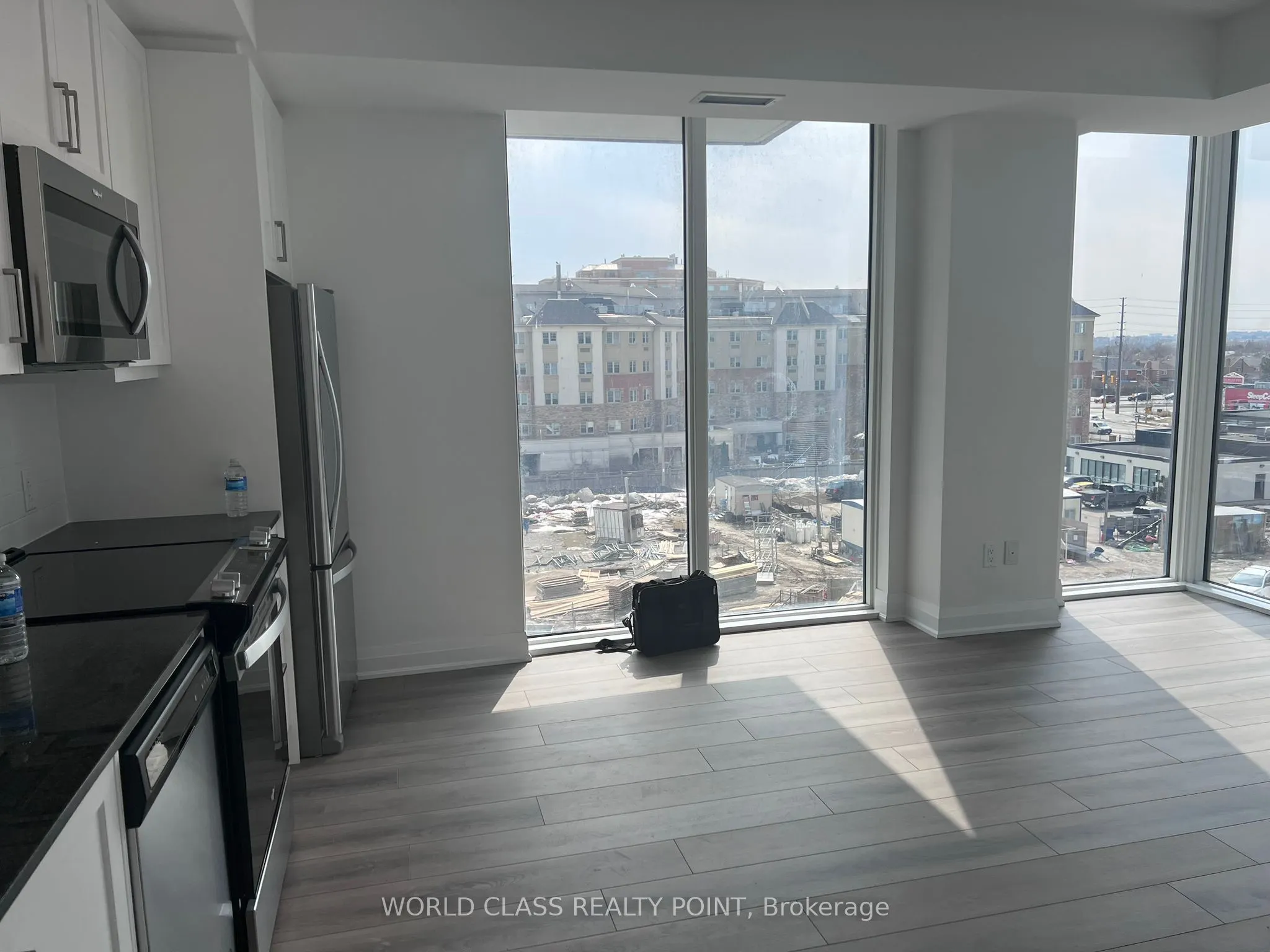 20 Gatineau Drive #408