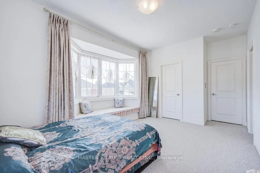 57 Tupling Street