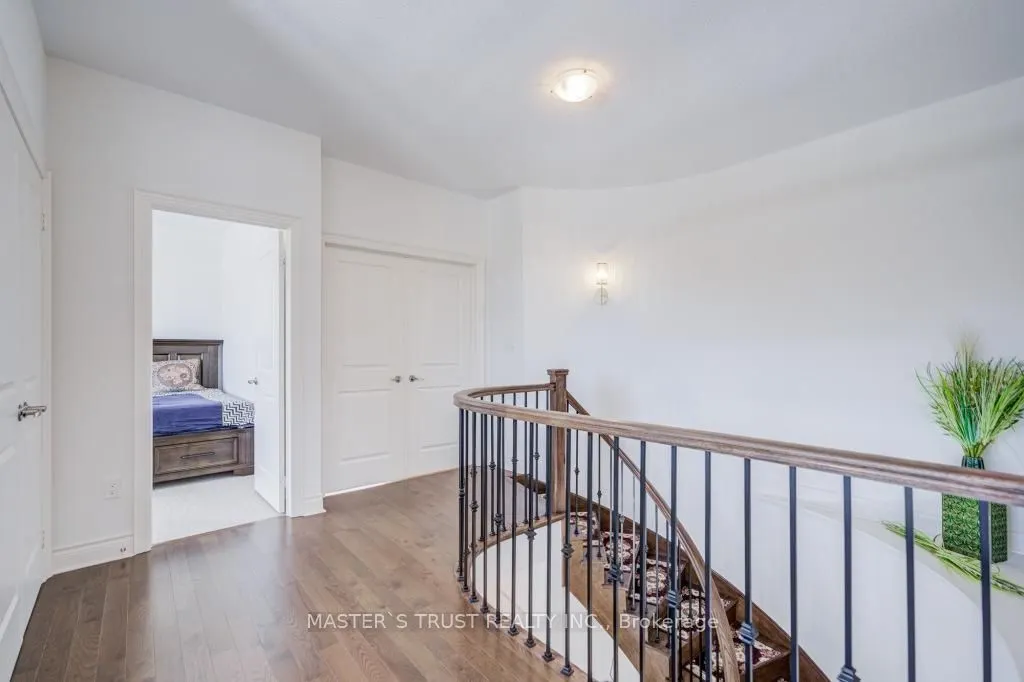 57 Tupling Street