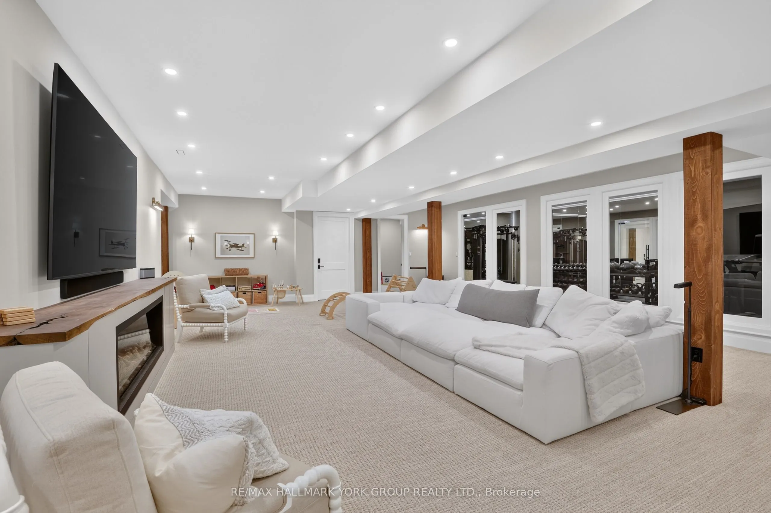 13 Newton Reed Crescent