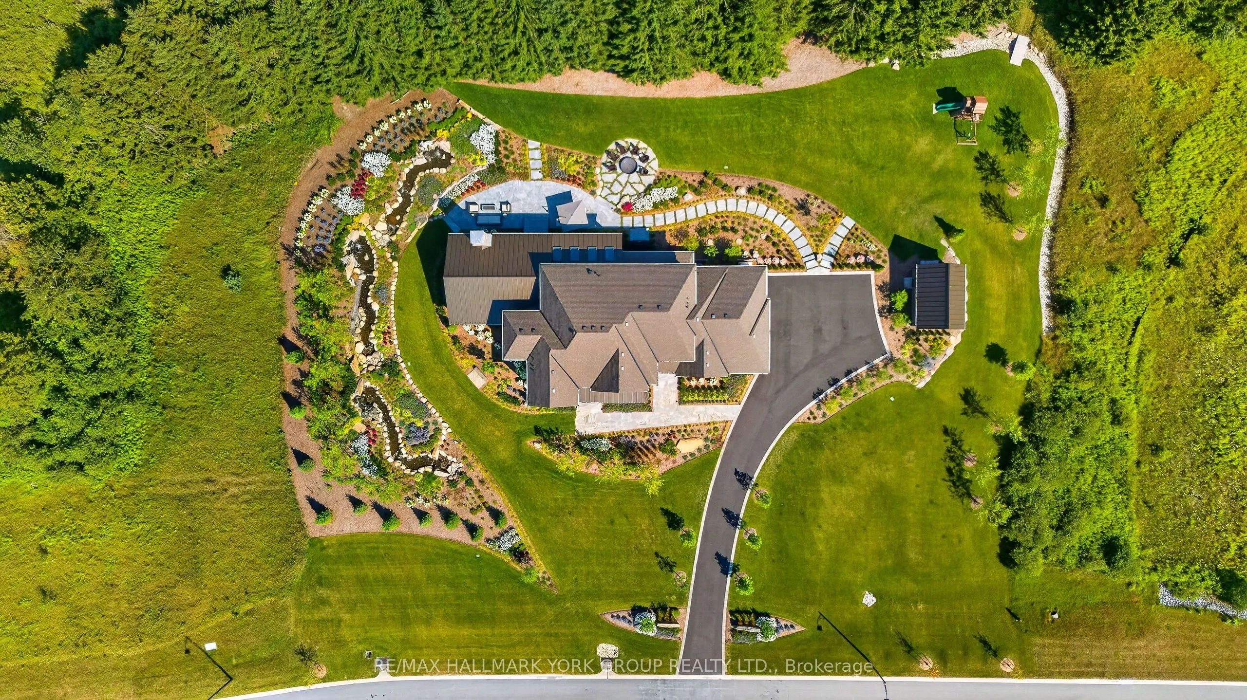 13 Newton Reed Crescent