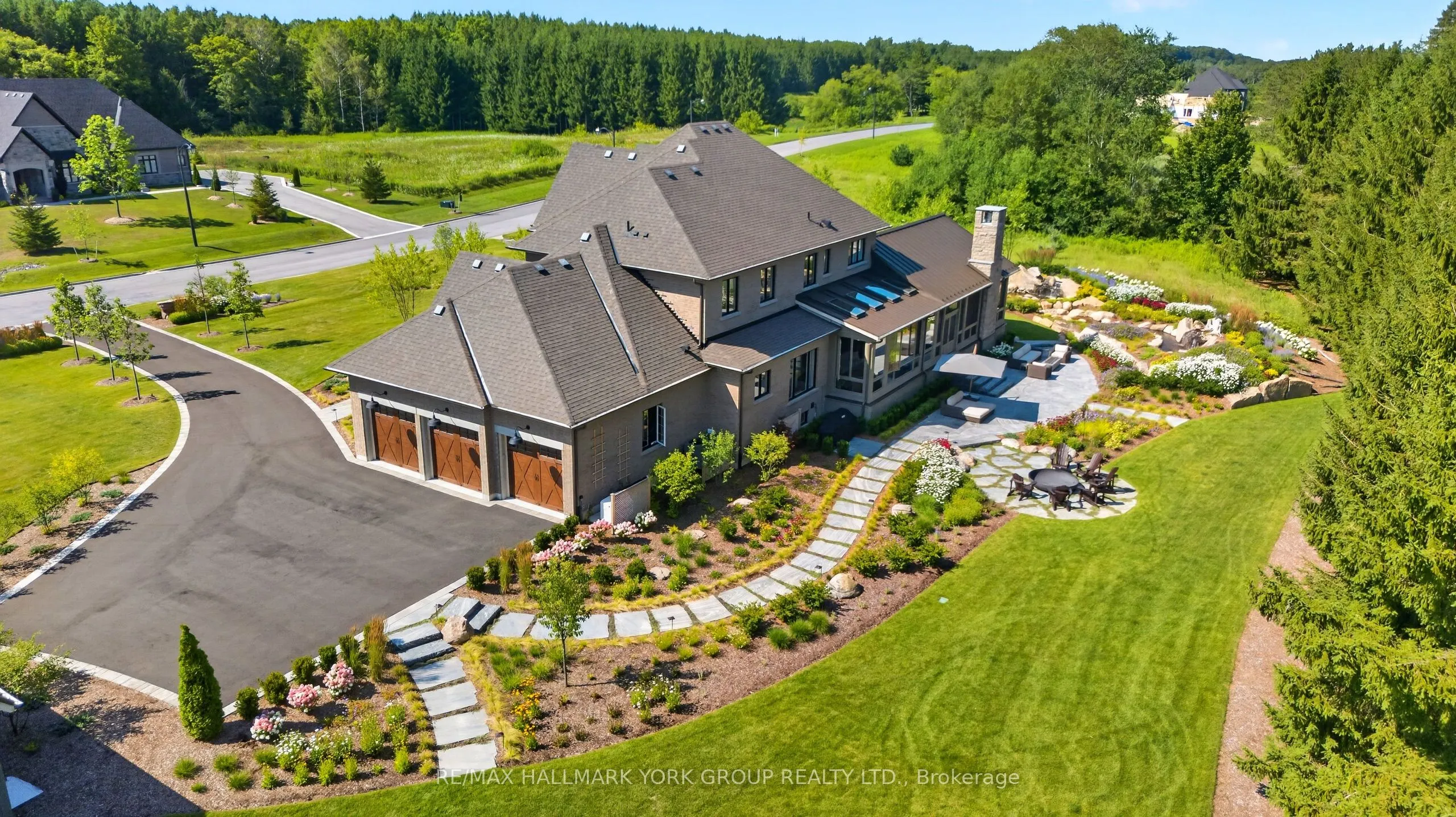 13 Newton Reed Crescent